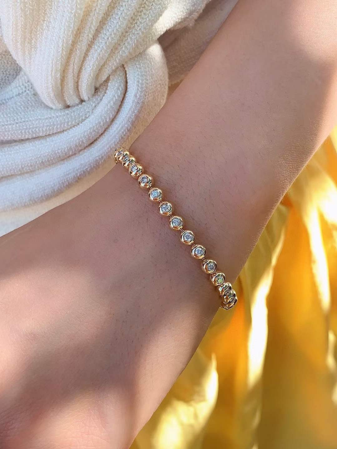 Classic Round Diamond Bracelet