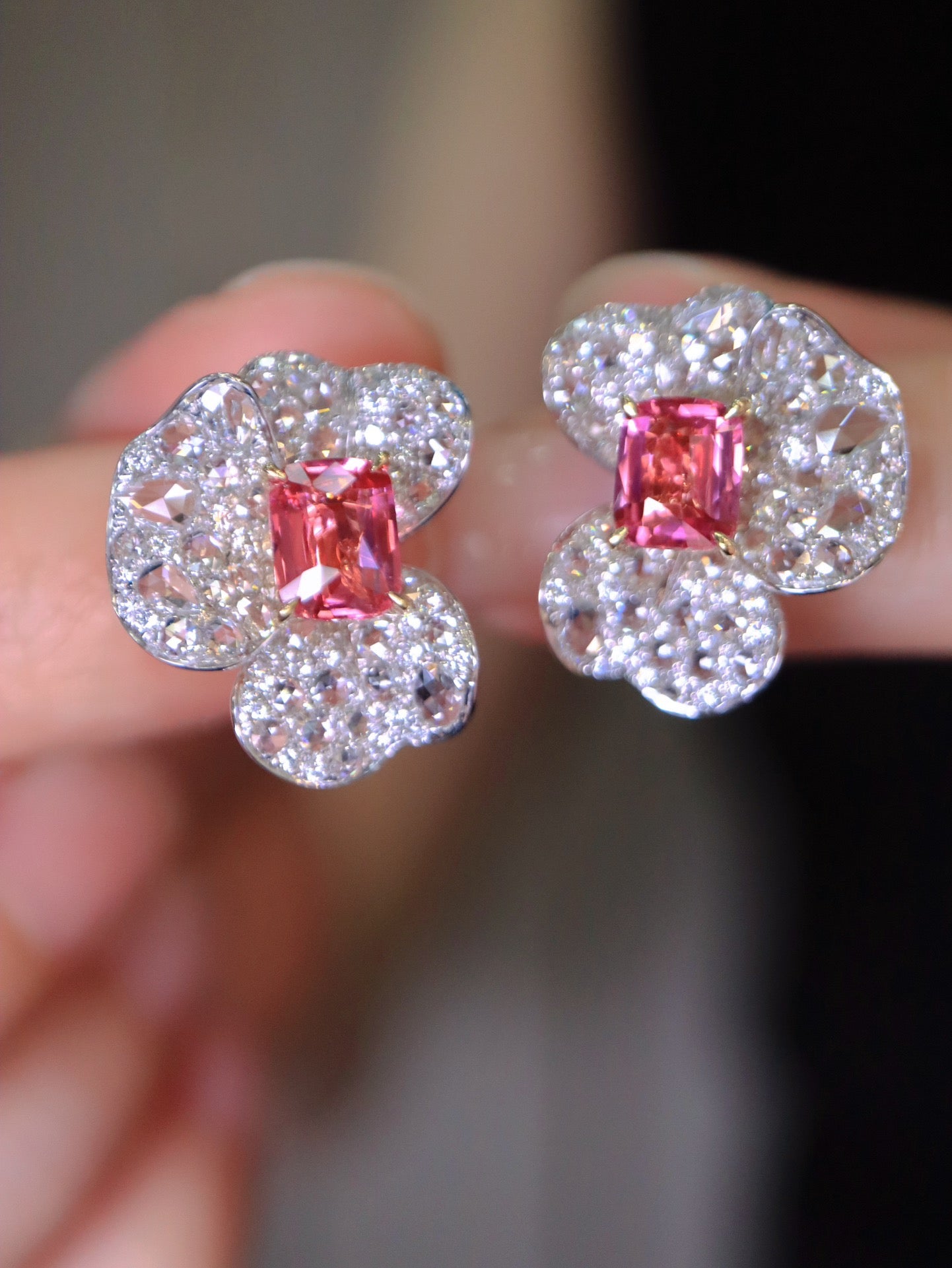 Exquisite 2.04ct Mahenge Spinel 18K Gold Diamond Earrings