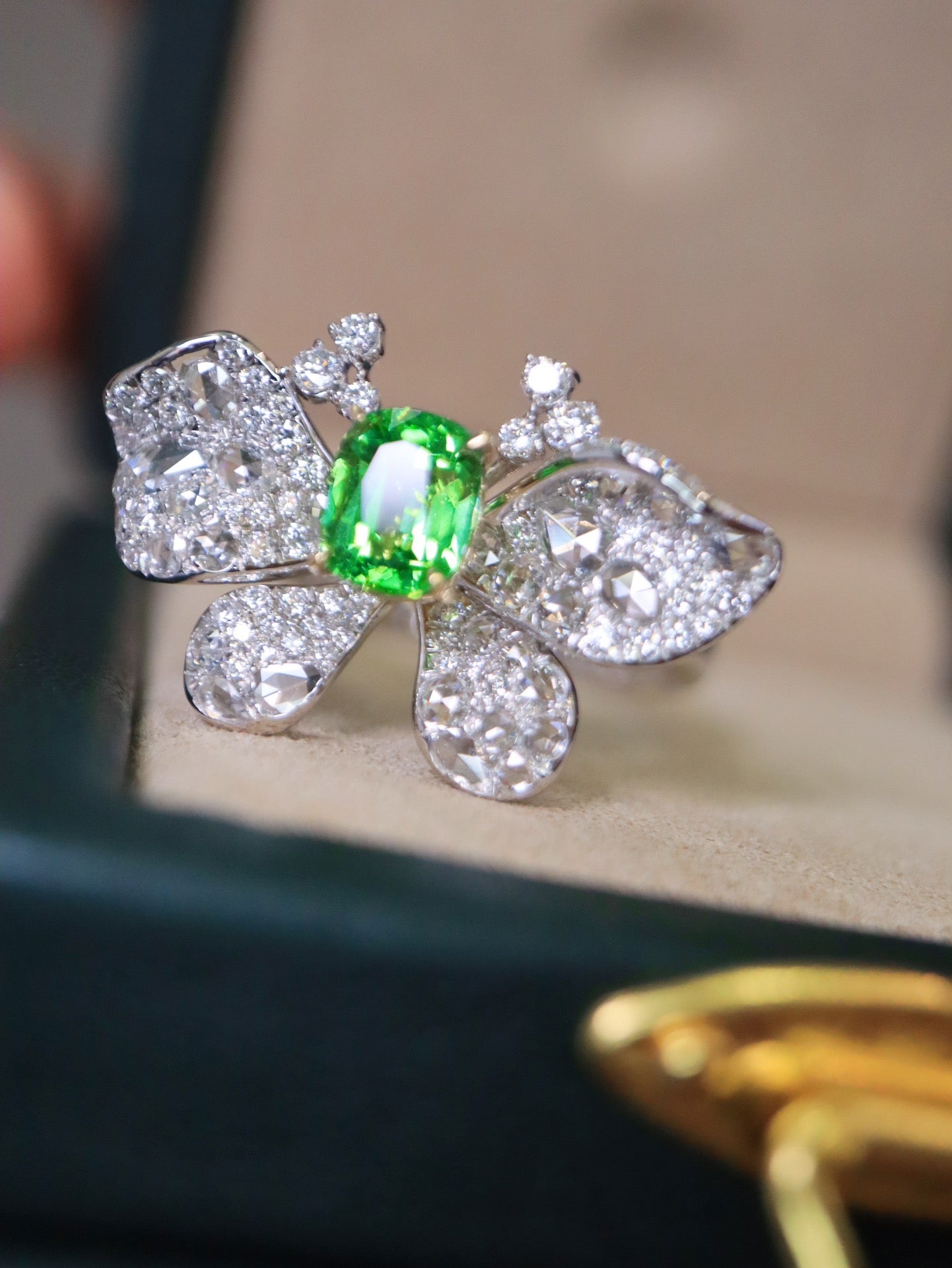 Butterfly Design 1.20ct Tsavorite Garnet 18K Gold Diamond Ring