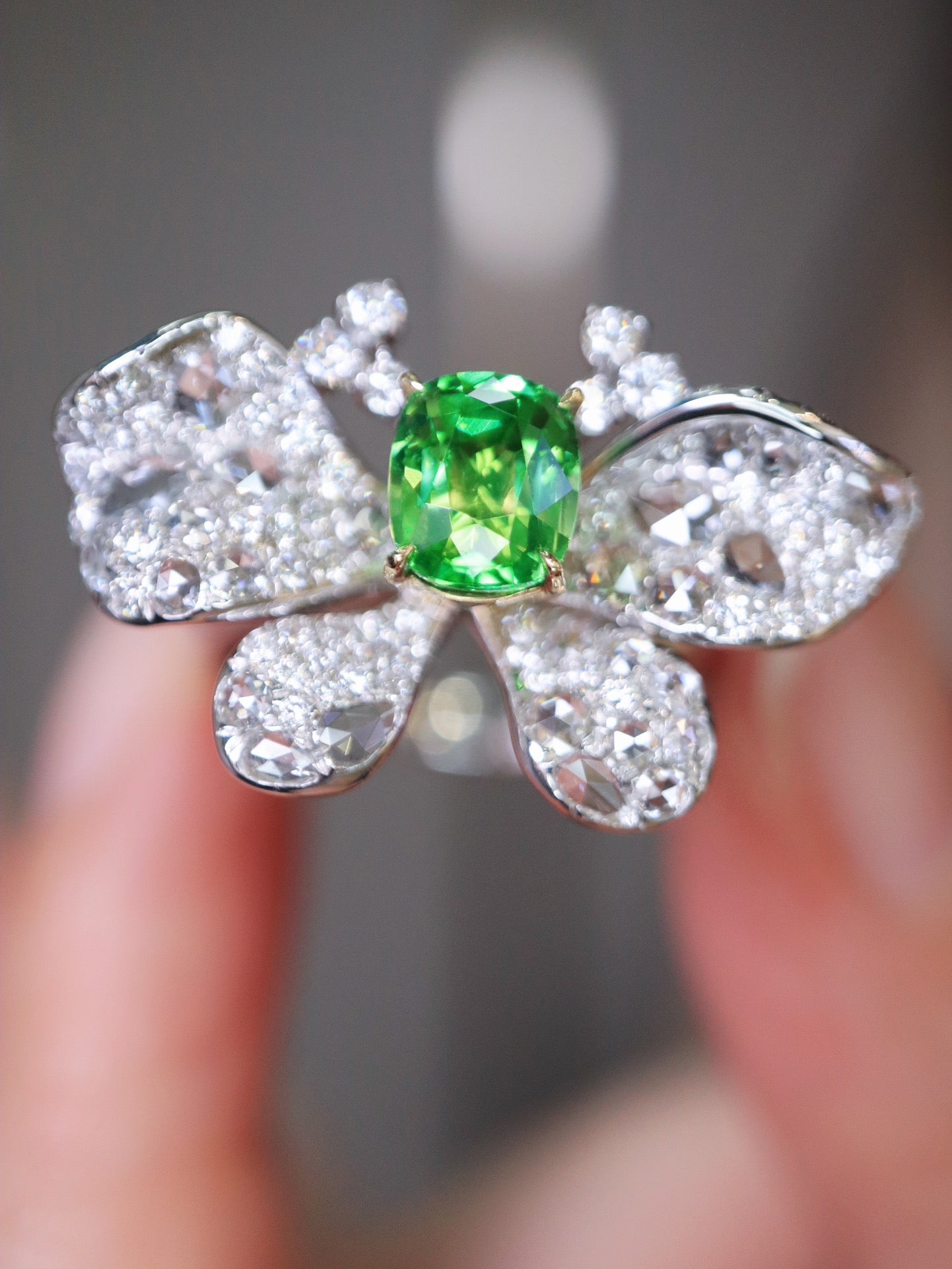 Butterfly Design 1.20ct Tsavorite Garnet 18K Gold Diamond Ring
