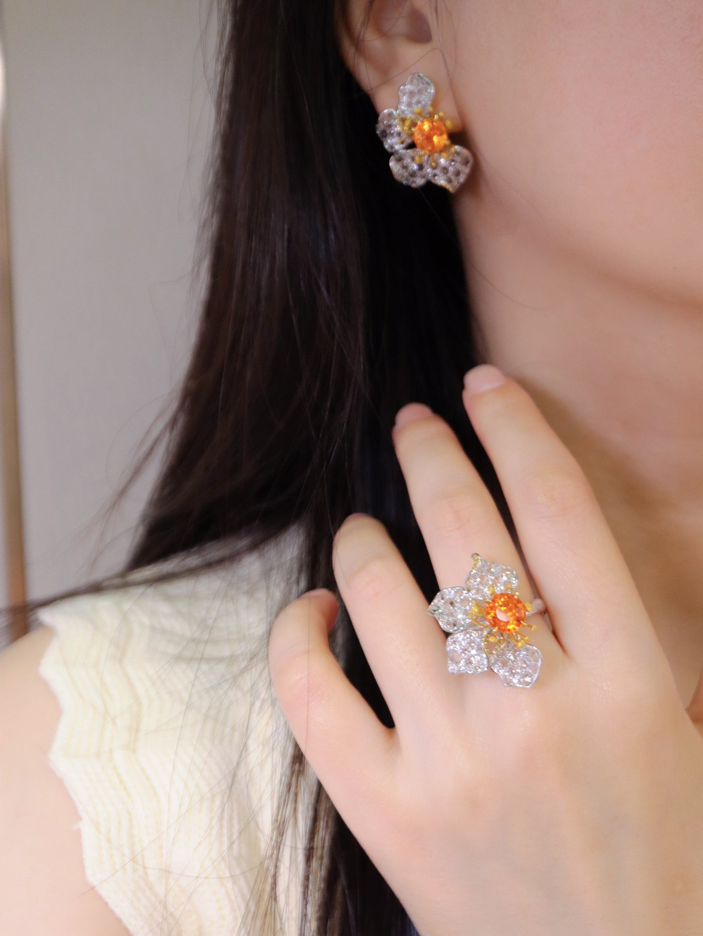 Spessartite Garnet Set with 18K Gold and Diamonds