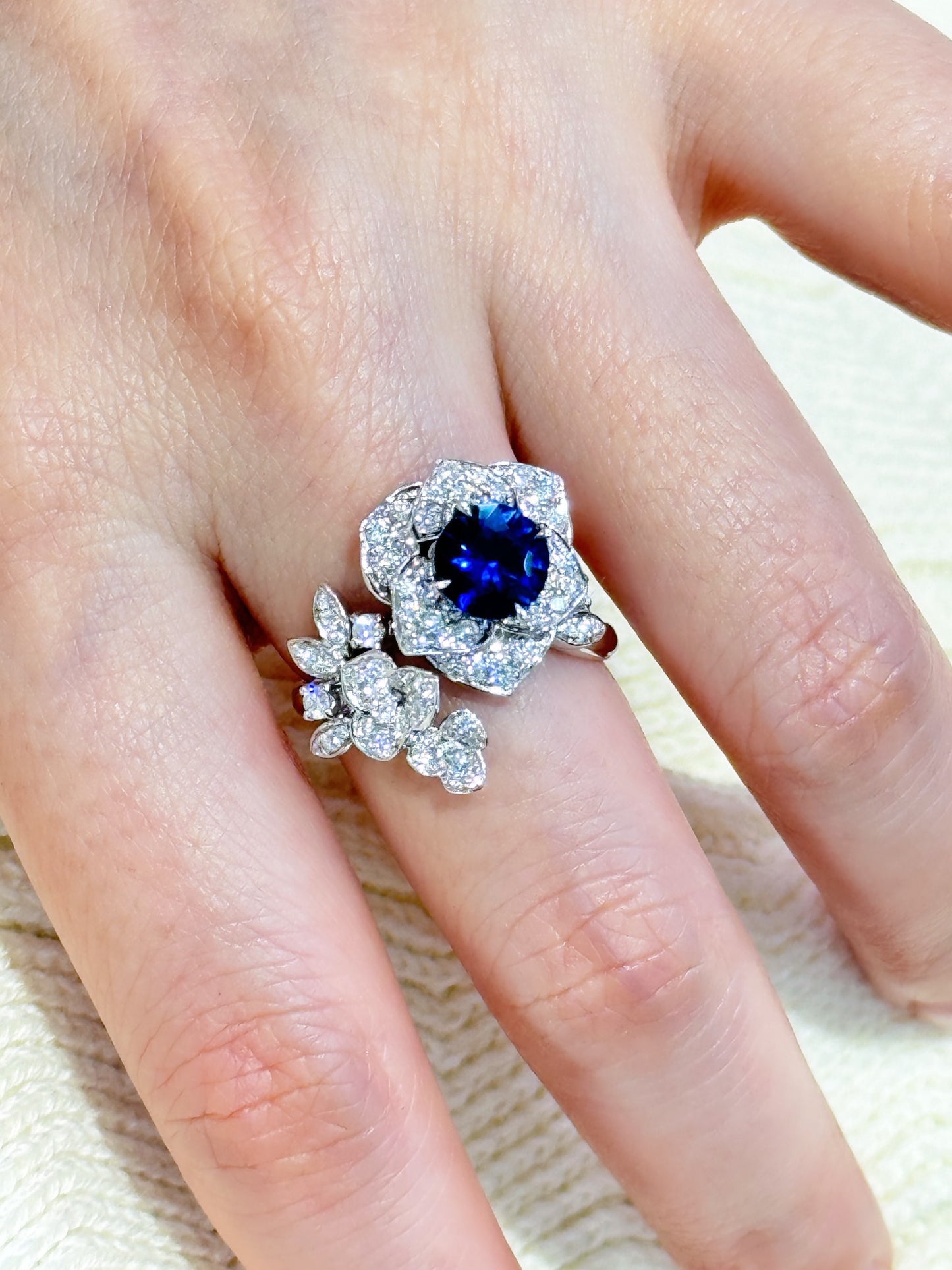 Regal 1.24ct Royal Blue Sapphire 18K Gold Diamond Ring
