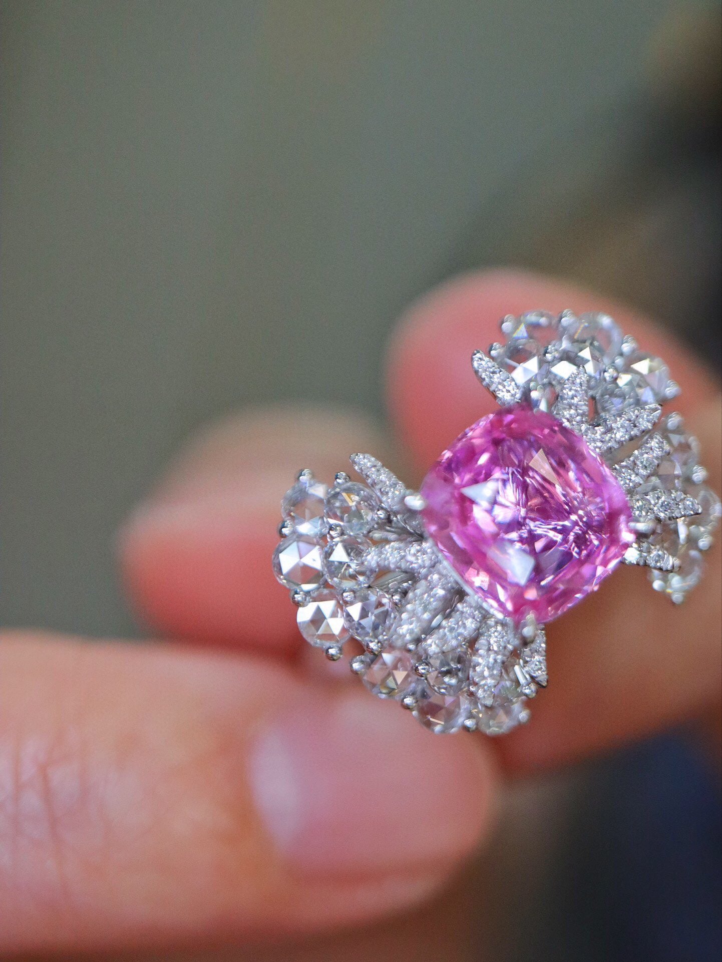 Enchanting 2.04ct Pink Sapphire Butterfly 18K Gold and Diamond Ring