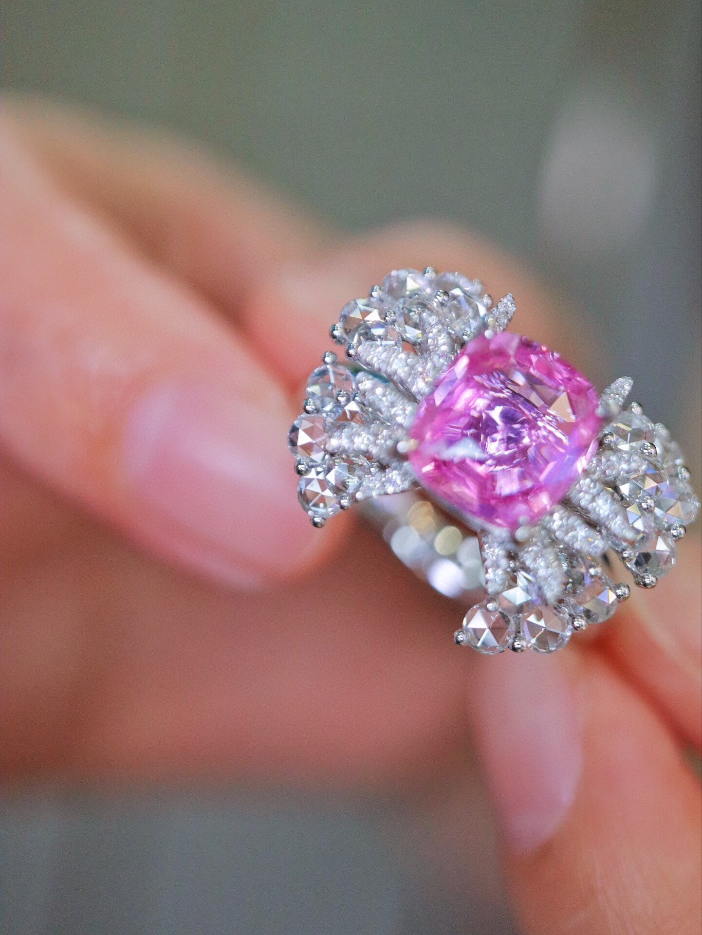 Enchanting 2.04ct Pink Sapphire Butterfly 18K Gold and Diamond Ring