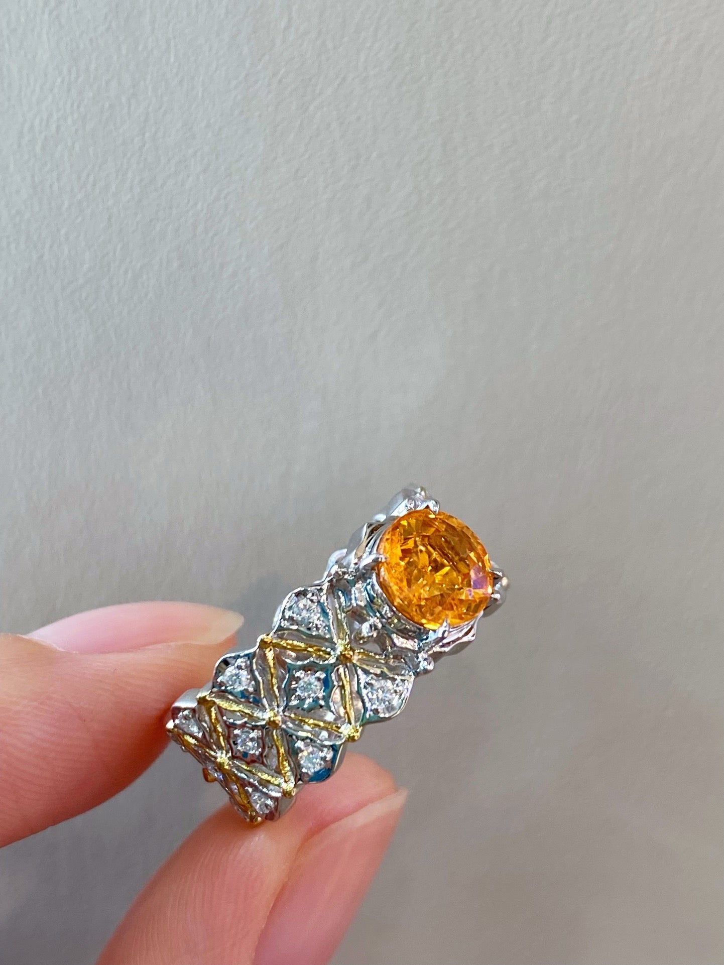 Fanta Fire – 1.75ct Natural Spessartine Garnet Ring