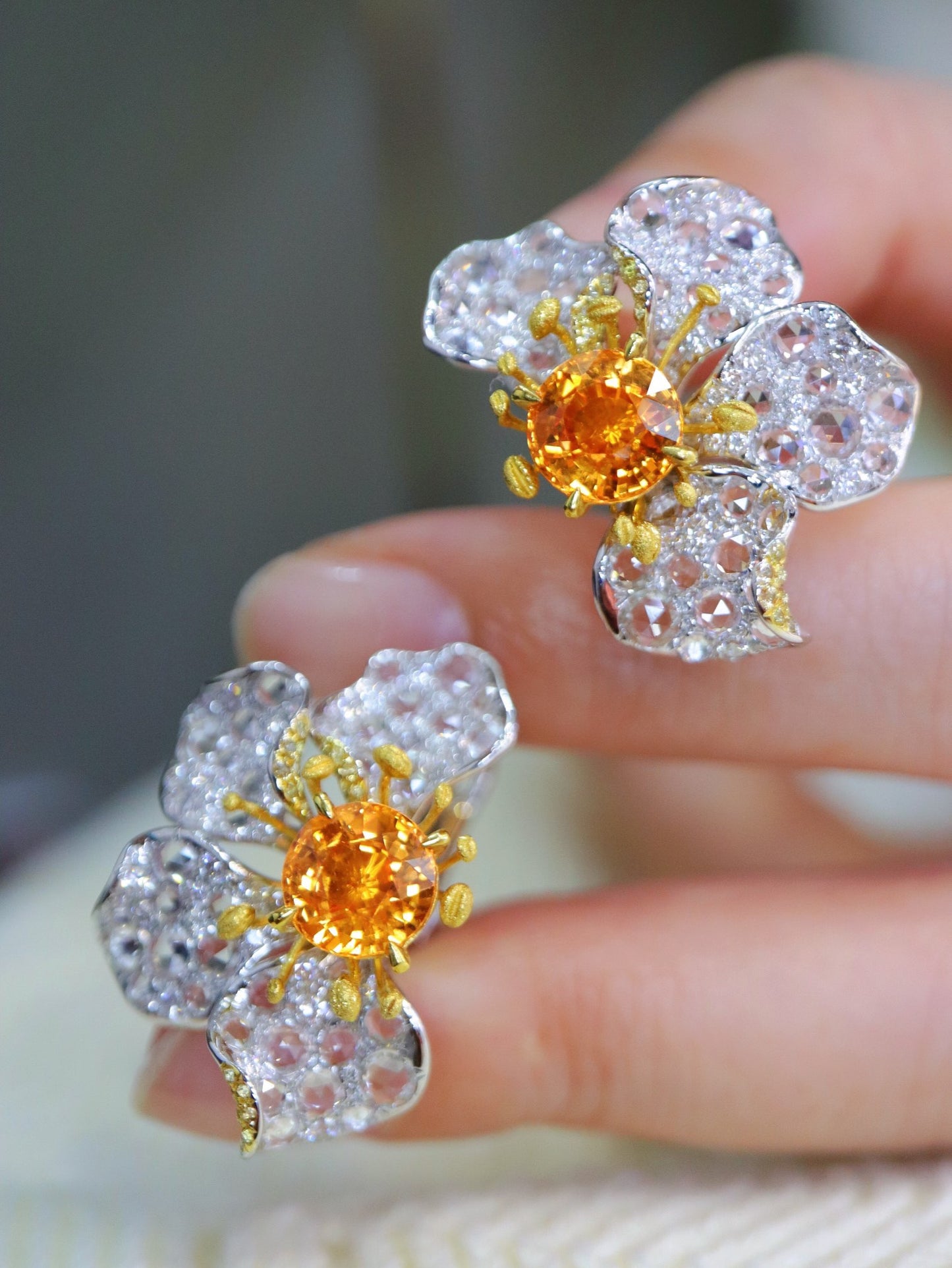 Spessartite Garnet Set with 18K Gold and Diamonds
