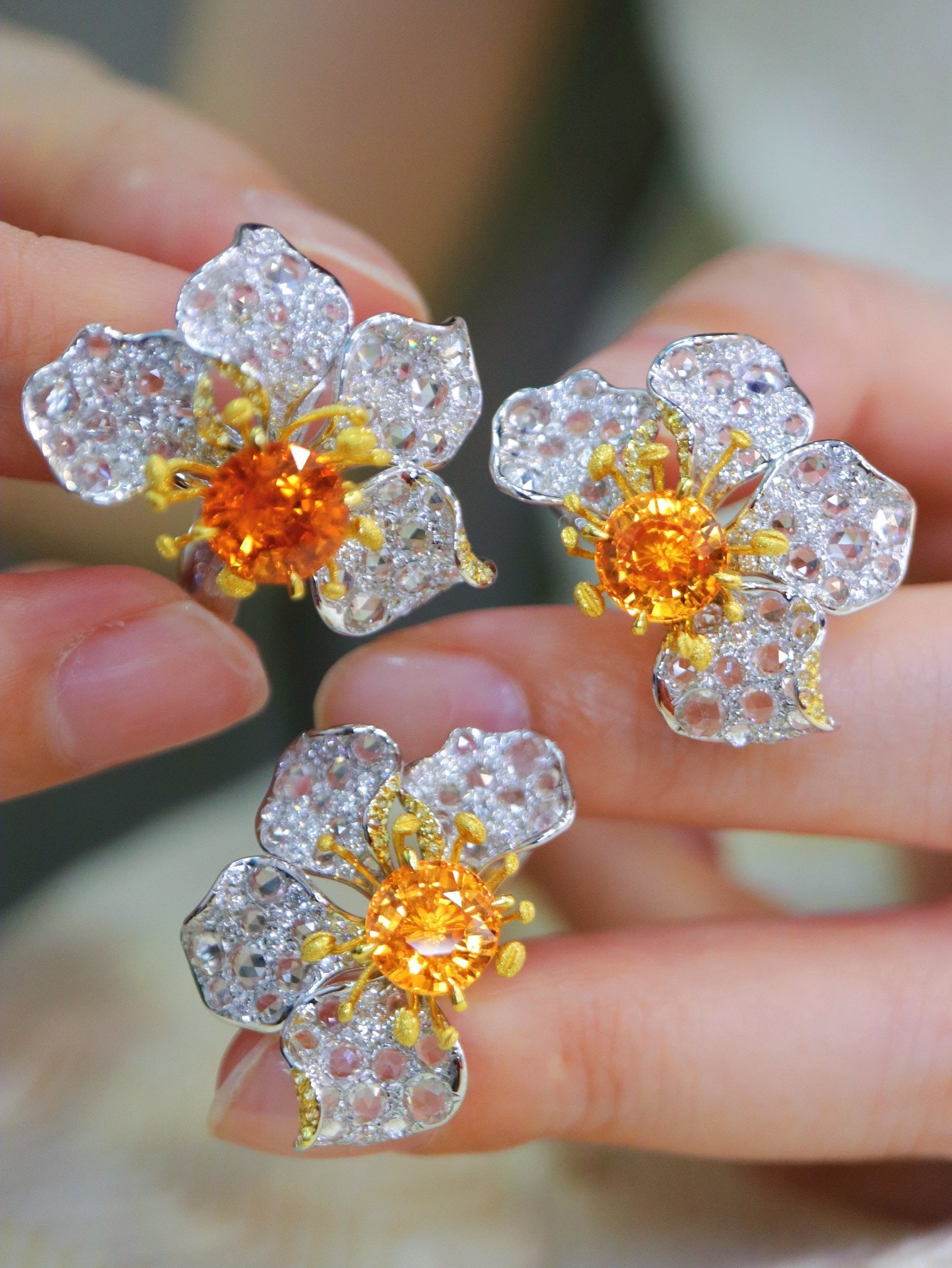 Serwa Jewellery | Spessartite Garnet Set with 18K Gold and Diamonds