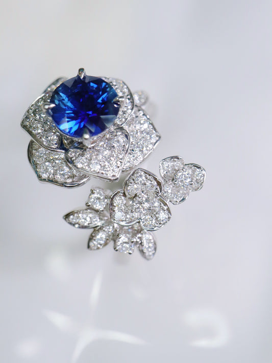 Regal 1.24ct Royal Blue Sapphire 18K Gold Diamond Ring