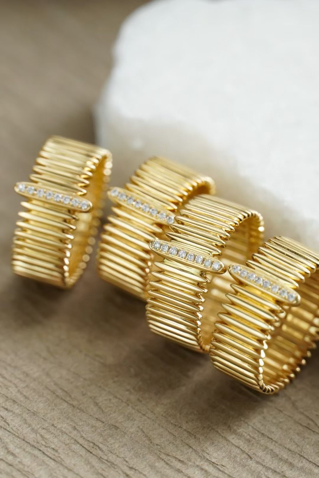 Serwa Jewellery | The Golden Echo of Paris