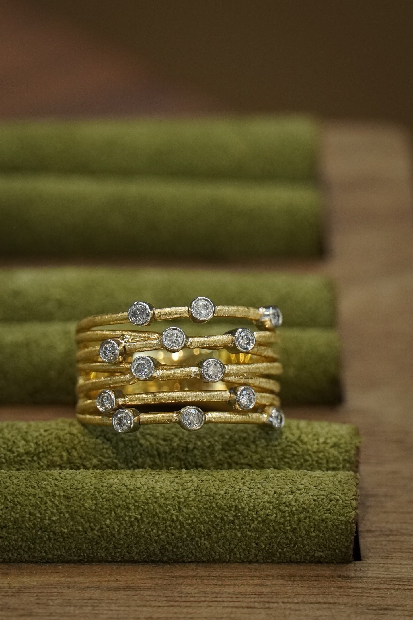 Serwa Jewellery | Brushed Bubble Ring｜Silken Light, Sculpted Elegance