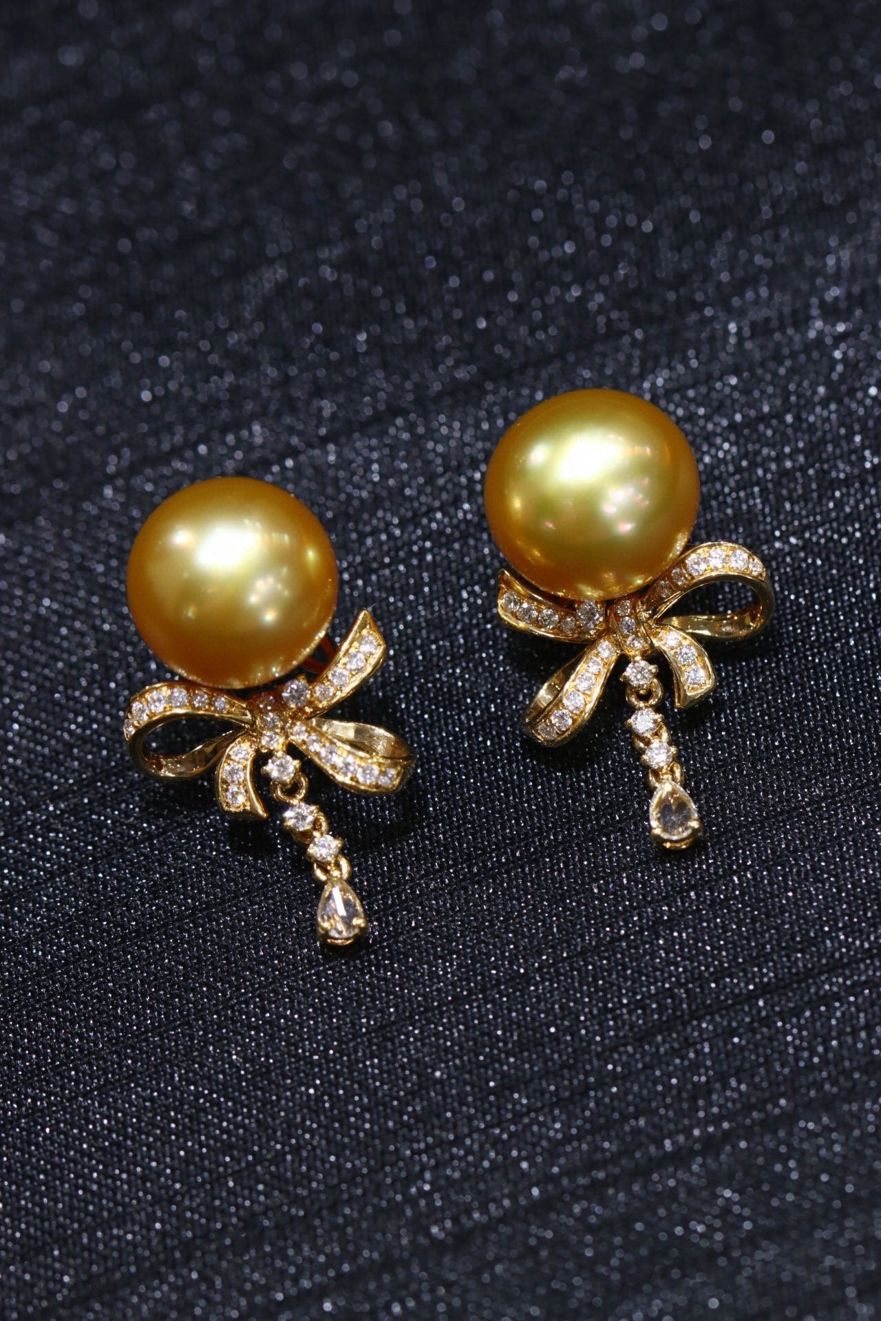 Serwa Jewellery | Golden Grace – South Sea Pearl Bow Earrings