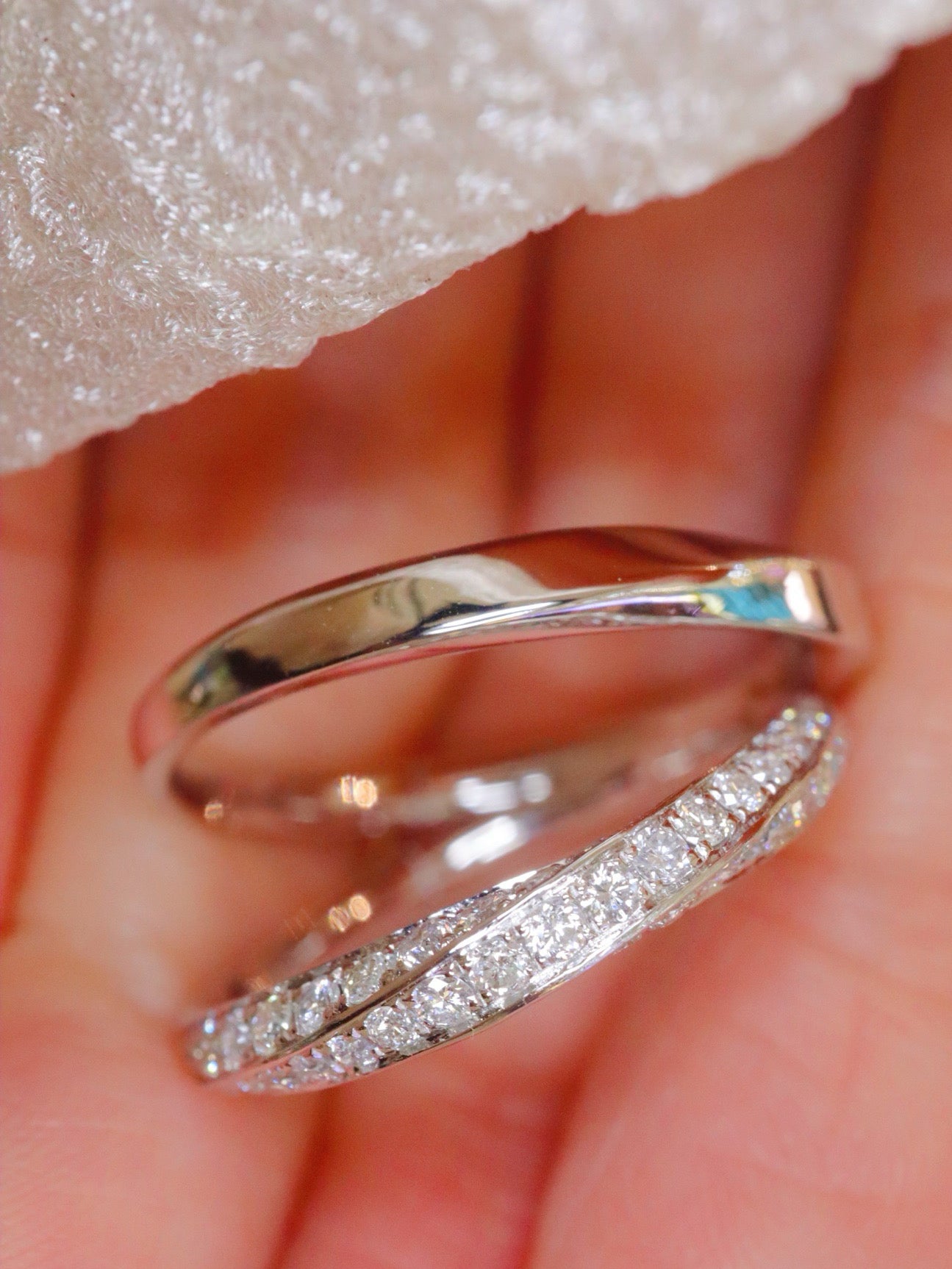 Serwa Jewellery | Wheel of Destiny – Platinum Diamond Couple Rings