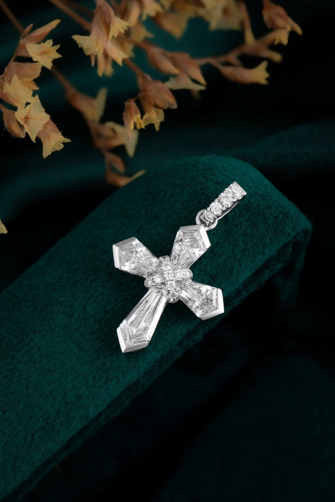 Serwa Jewellery | Eternal Cross – PT900 Lab-Grown Diamond Pendant