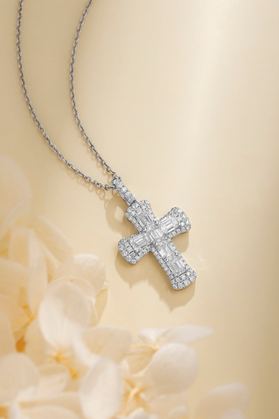 Serwa Jewellery | Divine Cross – 14K Gold Lab-Grown Diamond Pendant
