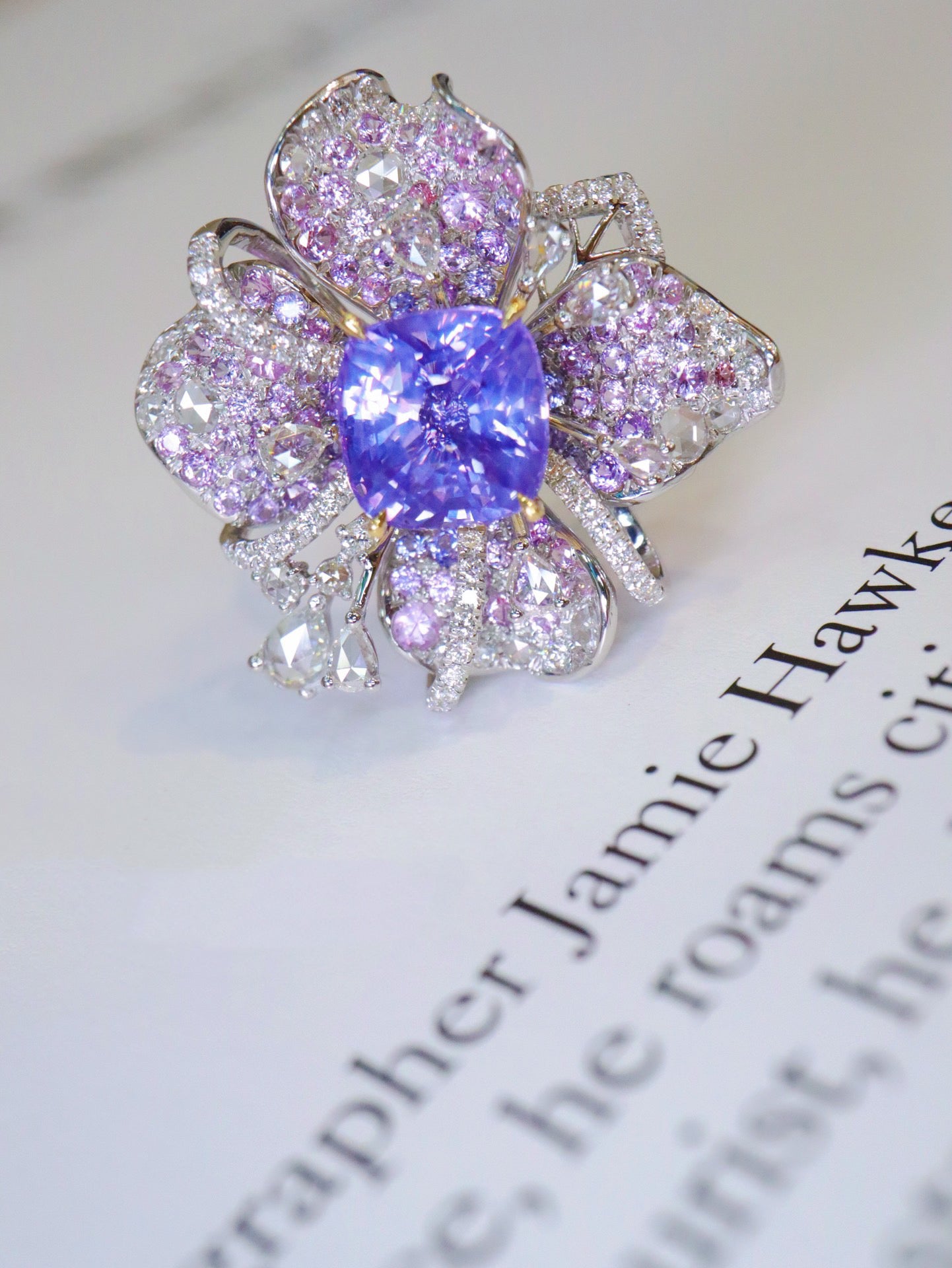 Serwa Jewellery | Elegant Flower Design 3.03ct Unheated Purple-Blue Sapphire Ring with 18K Gold and Diamond
