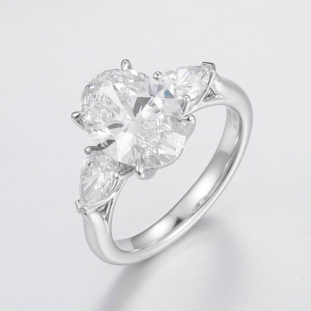 Serwa Jewellery | Sculpted Brilliance – PT900 Lab-Grown Diamond Ring