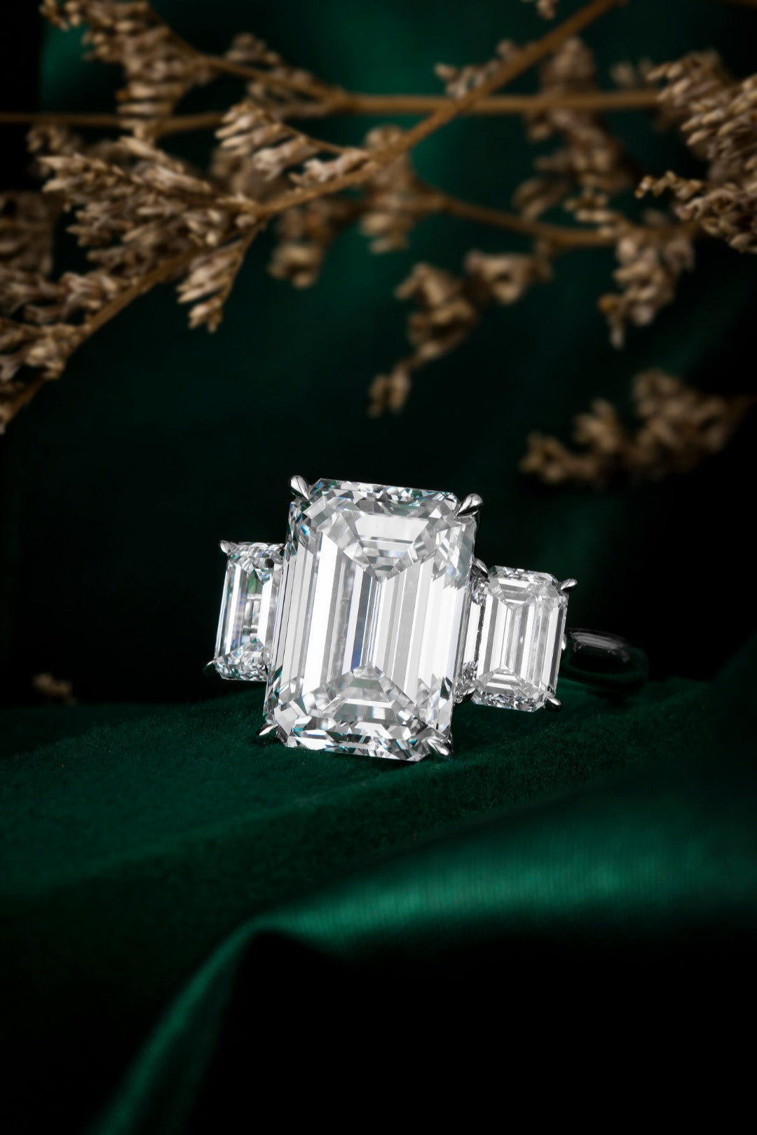 Serwa Jewellery | Architectural Brilliance – PT900 Lab-Grown Diamond Ring