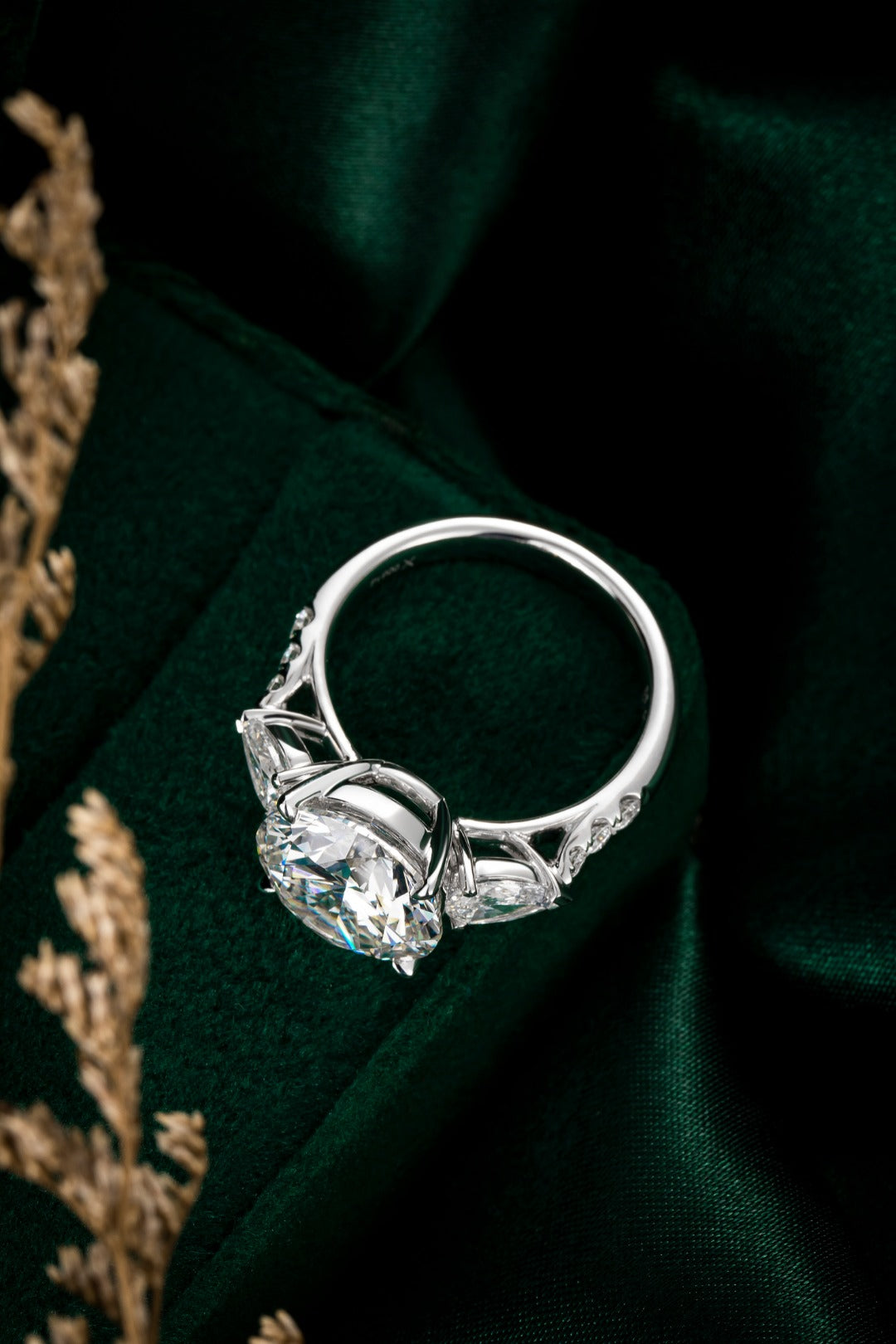 Serwa Jewellery | Grand Luminary – PT900 Lab-Grown Diamond Ring