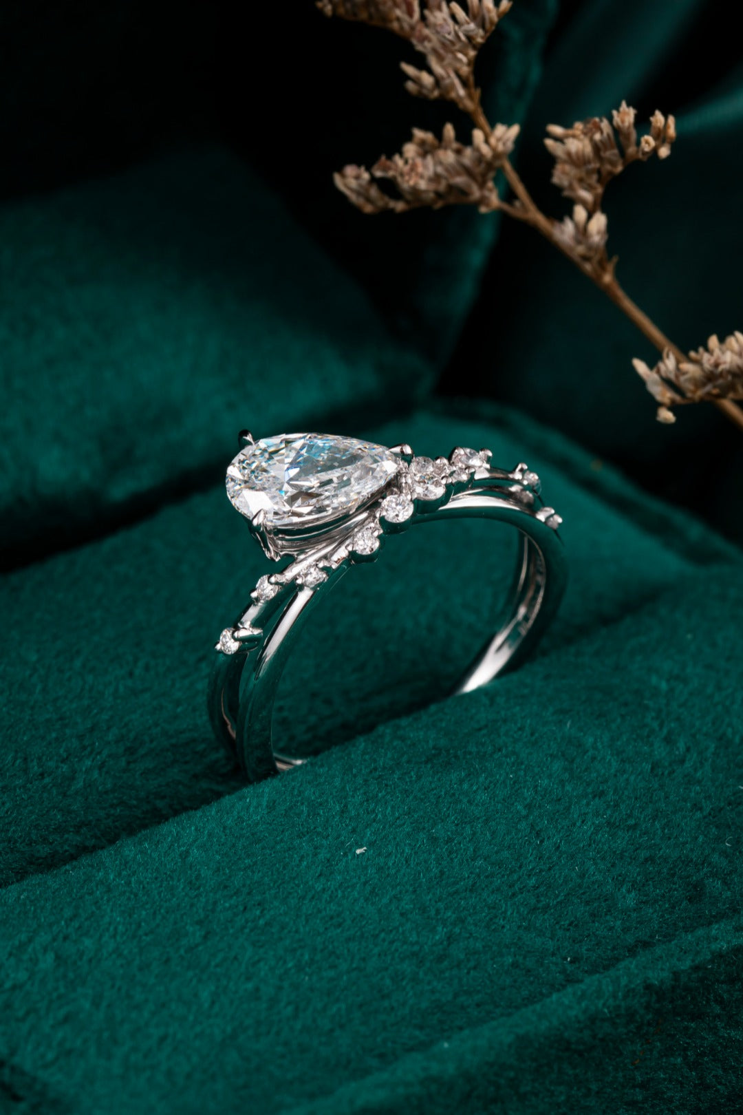 Serwa Jewellery | Whispered Grace – 14K Gold Lab-Grown Diamond Ring