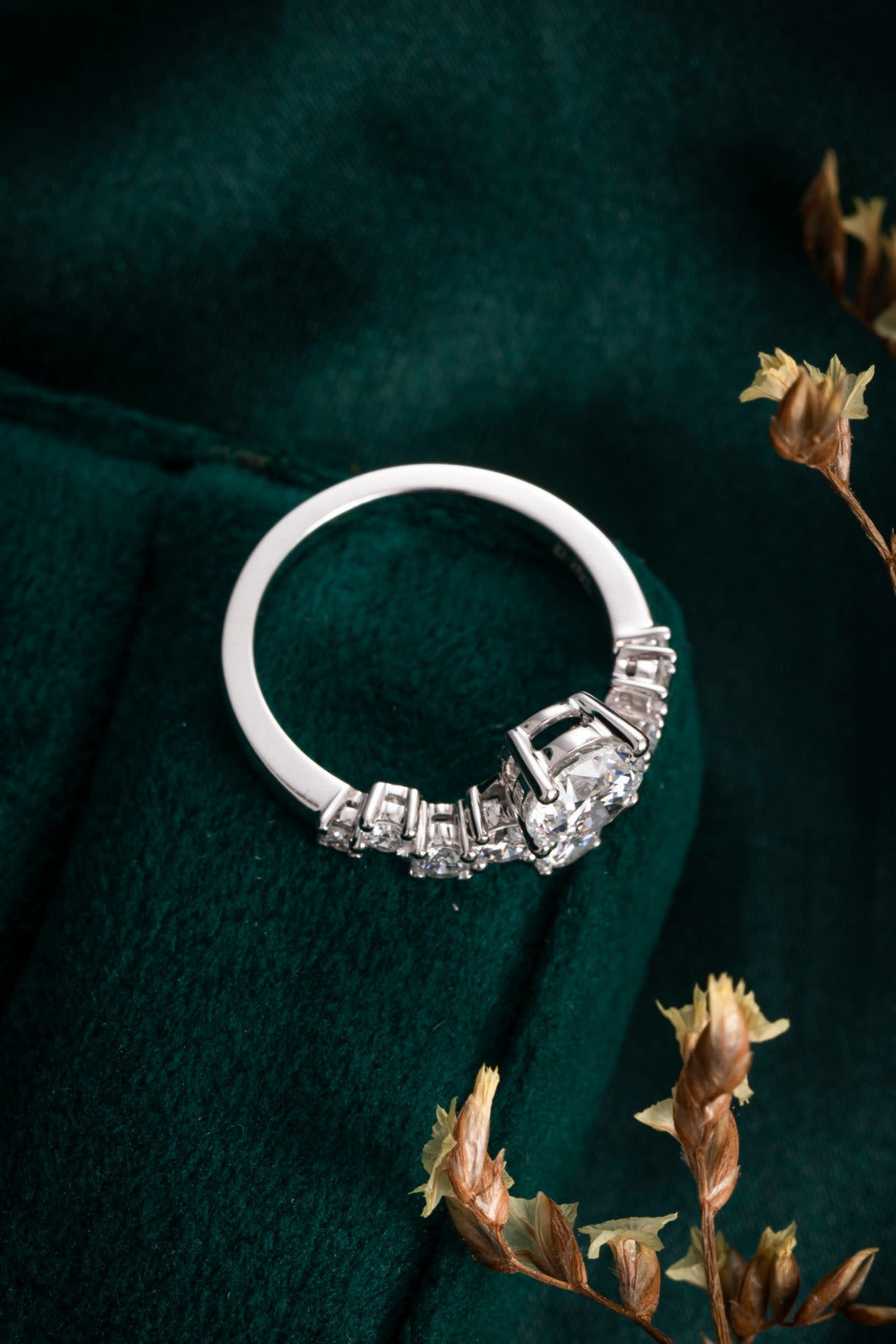 Serwa Jewellery | Luminous Accord – PT900 Lab-Grown Diamond Ring