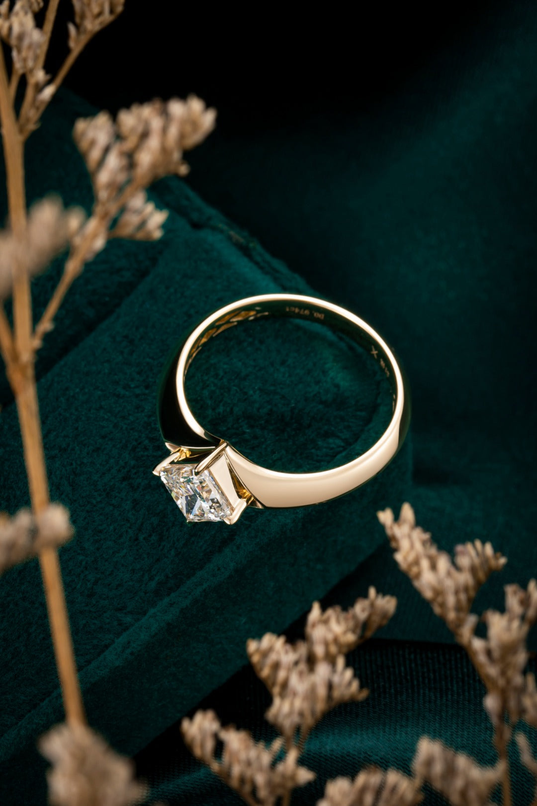 Serwa Jewellery | Pure Axis – 14K Gold Lab-Grown Diamond Ring