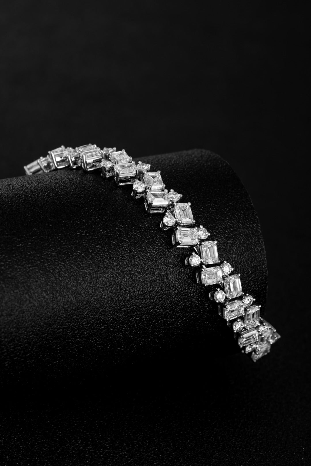 Serwa Jewellery | Architectural Brilliance – PT900 Lab-Grown Diamond Bracelet