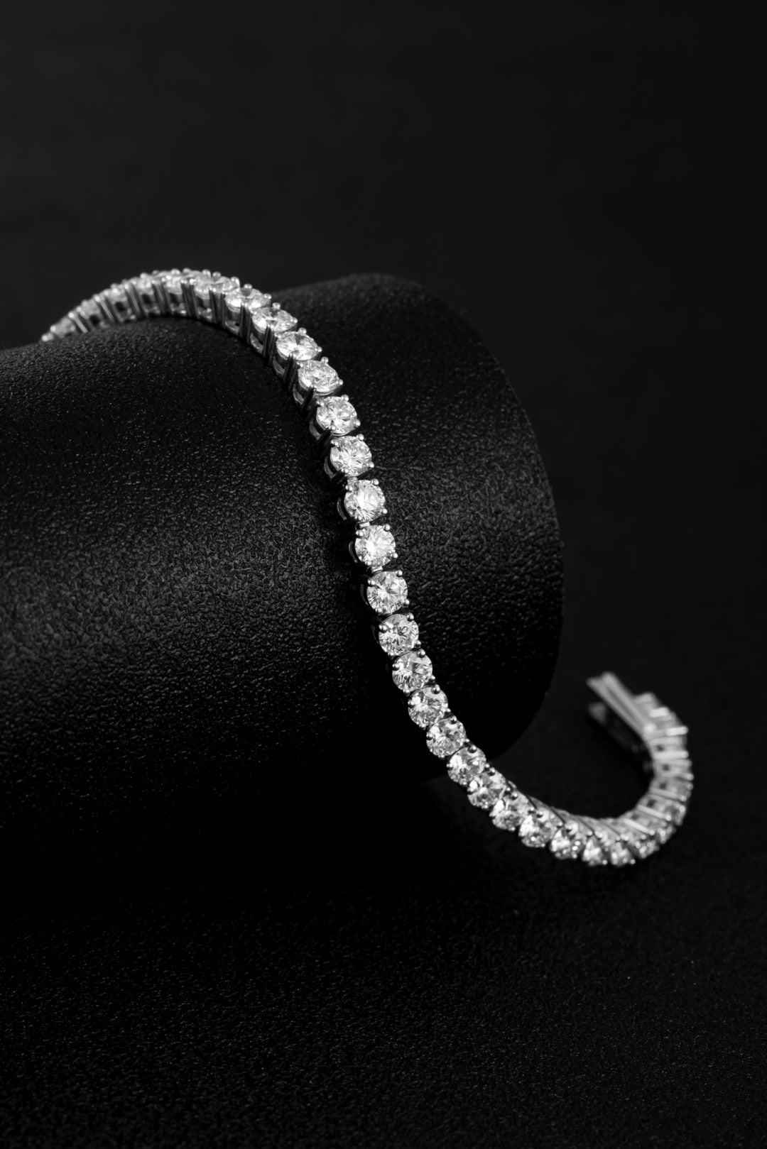 Serwa Jewellery | Timeless Radiance – 14K Gold Lab-Grown Diamond Bracelet
