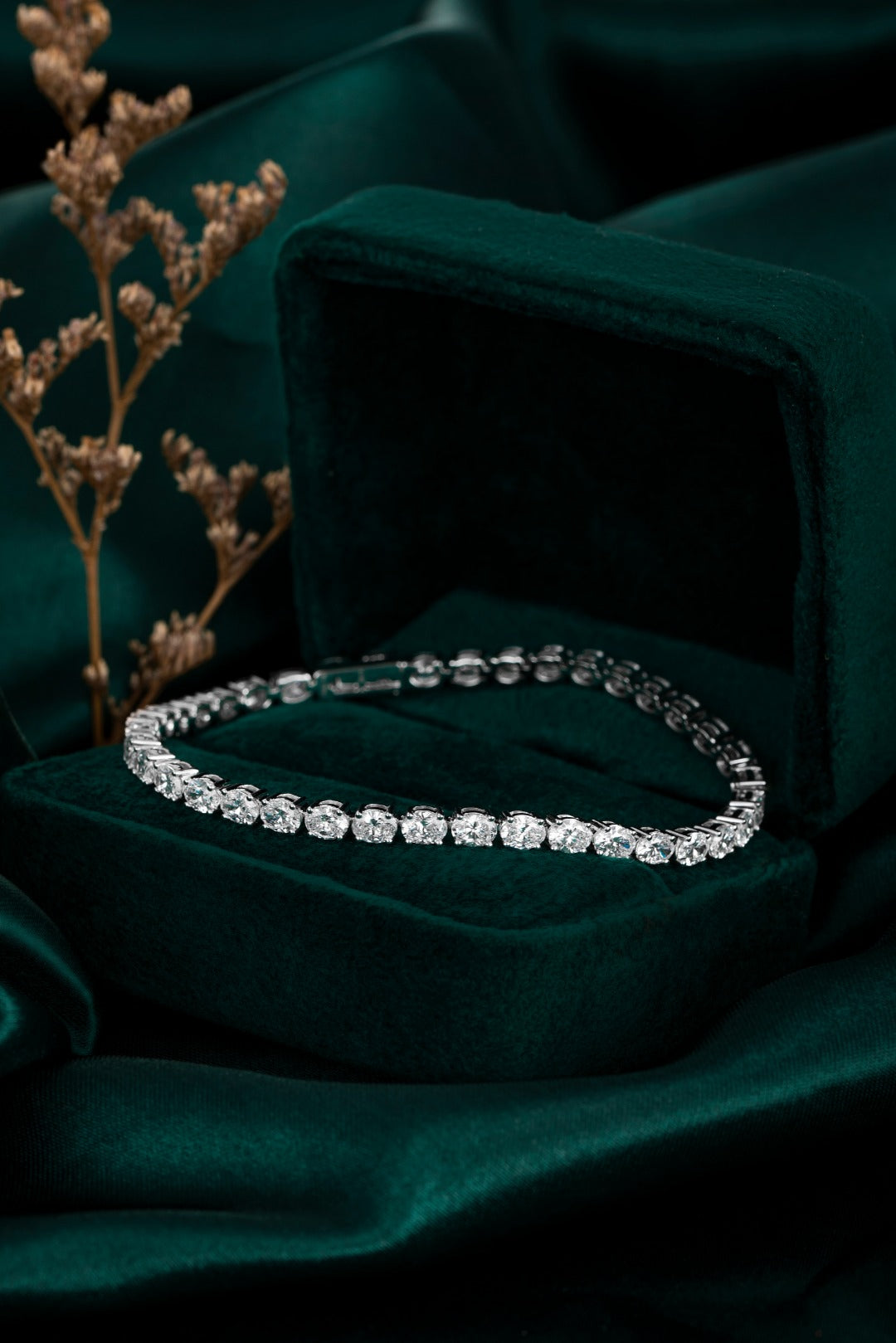 Serwa Jewellery | Eternal Line – PT900 Lab-Grown Diamond Bracelet