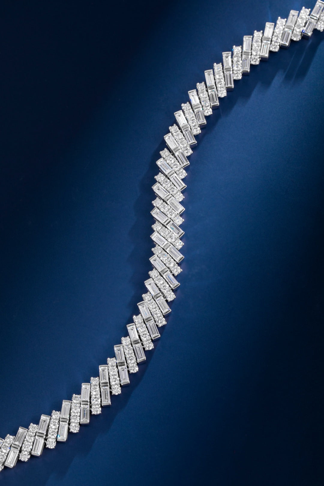 Serwa Jewellery | Architectural Brilliance – PT900 Lab-Grown Diamond Bracelet
