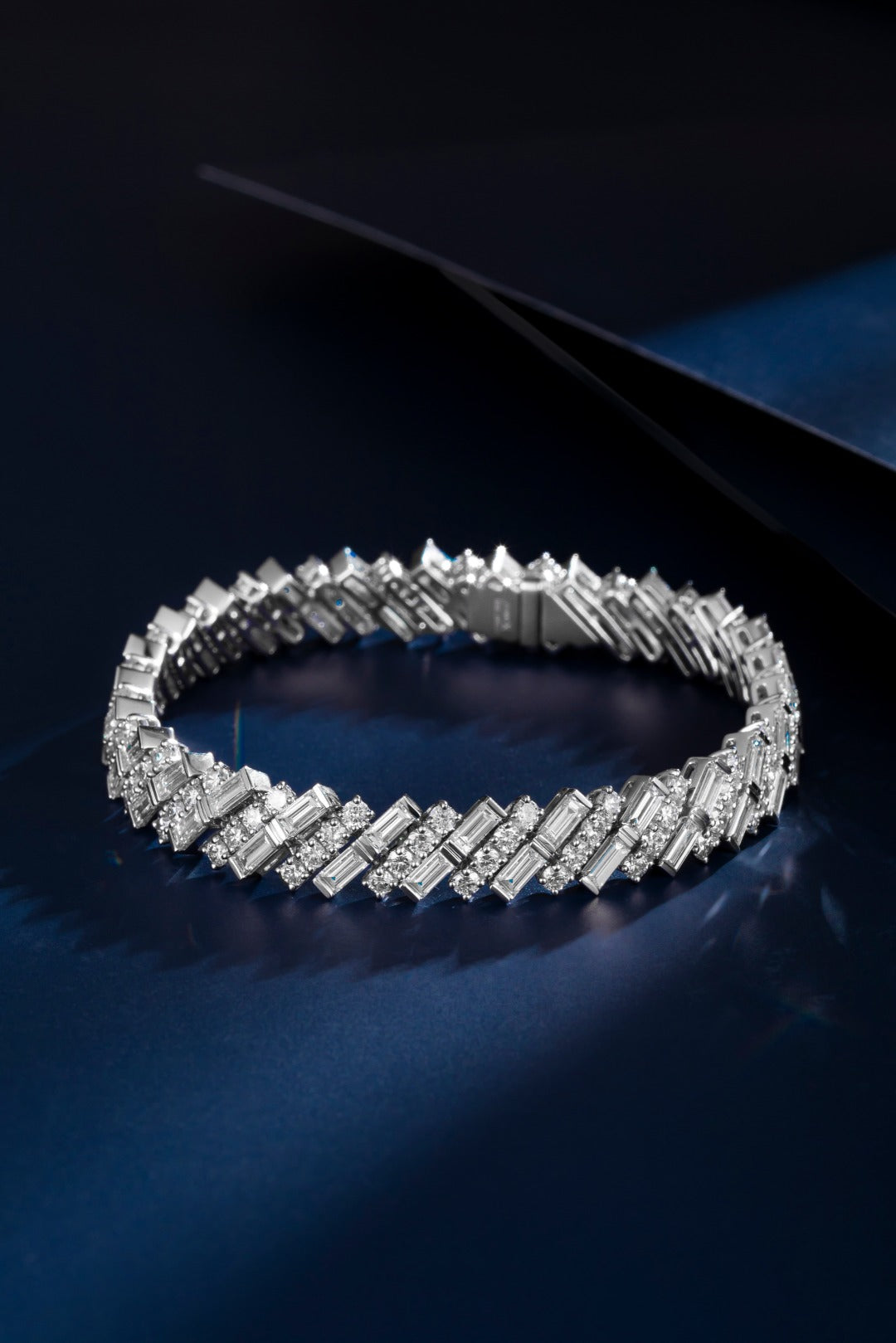 Serwa Jewellery | Architectural Brilliance – PT900 Lab-Grown Diamond Bracelet