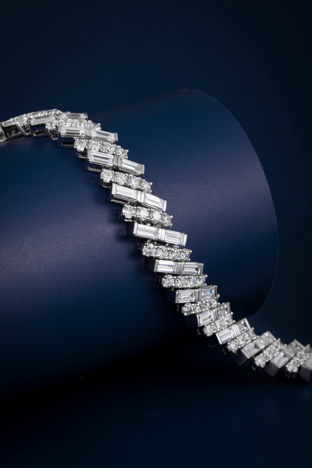 Serwa Jewellery | Architectural Brilliance – PT900 Lab-Grown Diamond Bracelet
