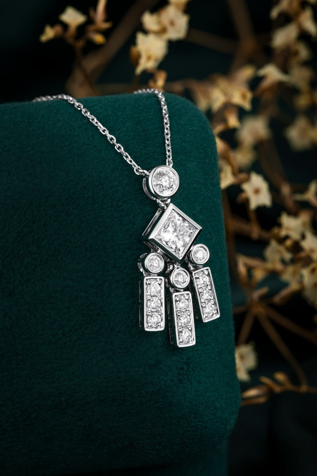 Serwa Jewellery | Structured Radiance – PT900 Lab-Grown Diamond Pendant Necklace