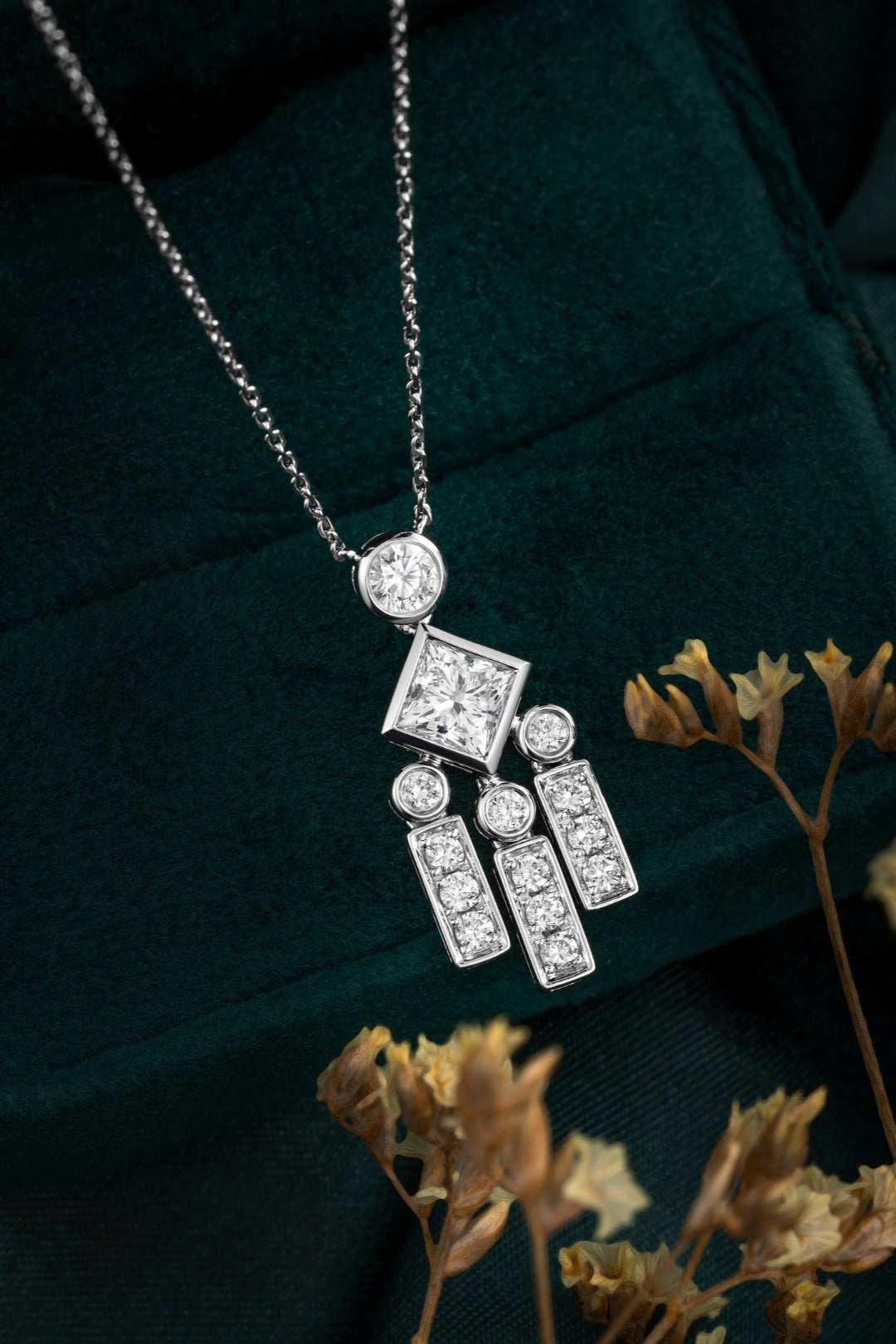Serwa Jewellery | Structured Radiance – PT900 Lab-Grown Diamond Pendant Necklace