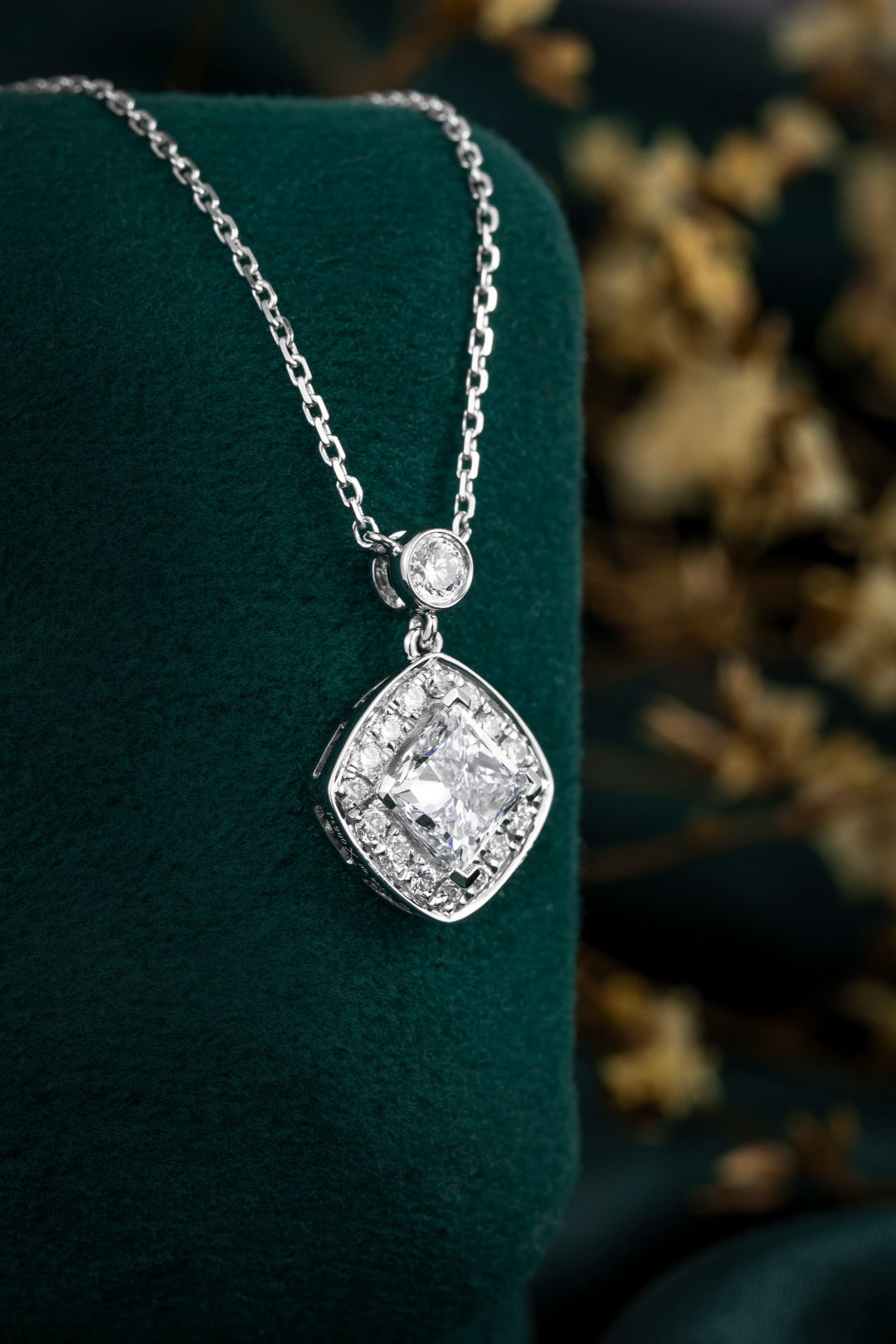 Serwa Jewellery | Luminous Frame – PT950 Lab-Grown Diamond Necklace