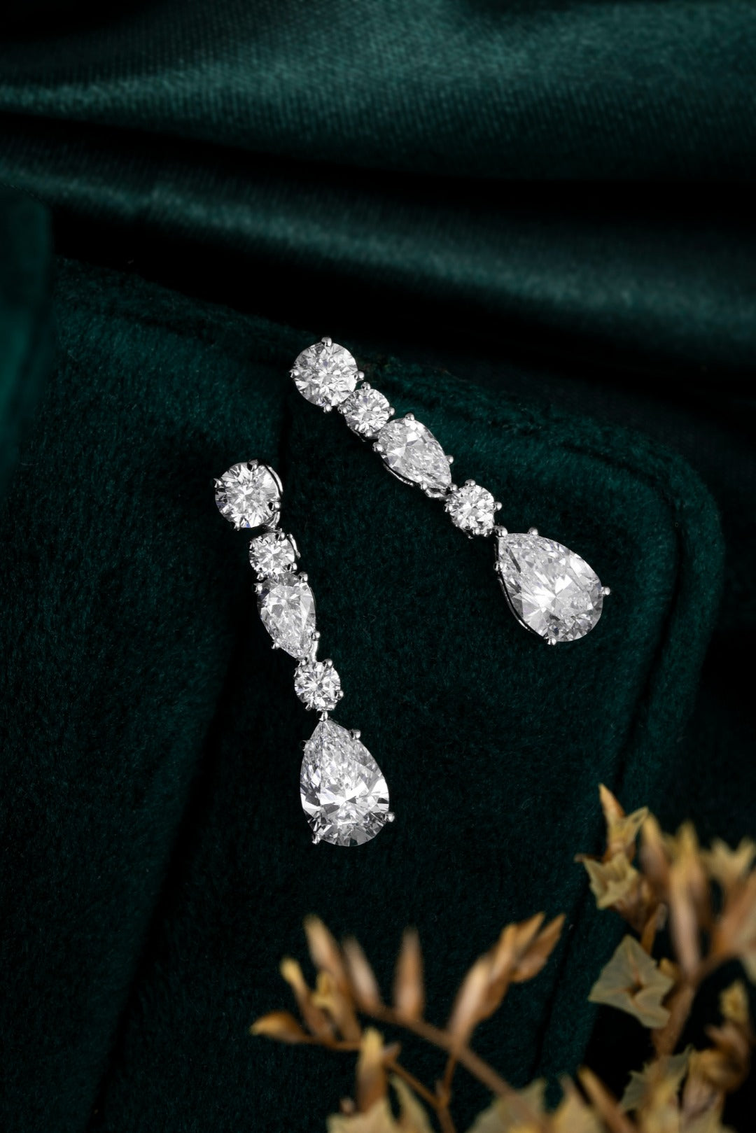 Serwa Jewellery | Luminous Drop – PT900 Lab-Grown Diamond Earrings