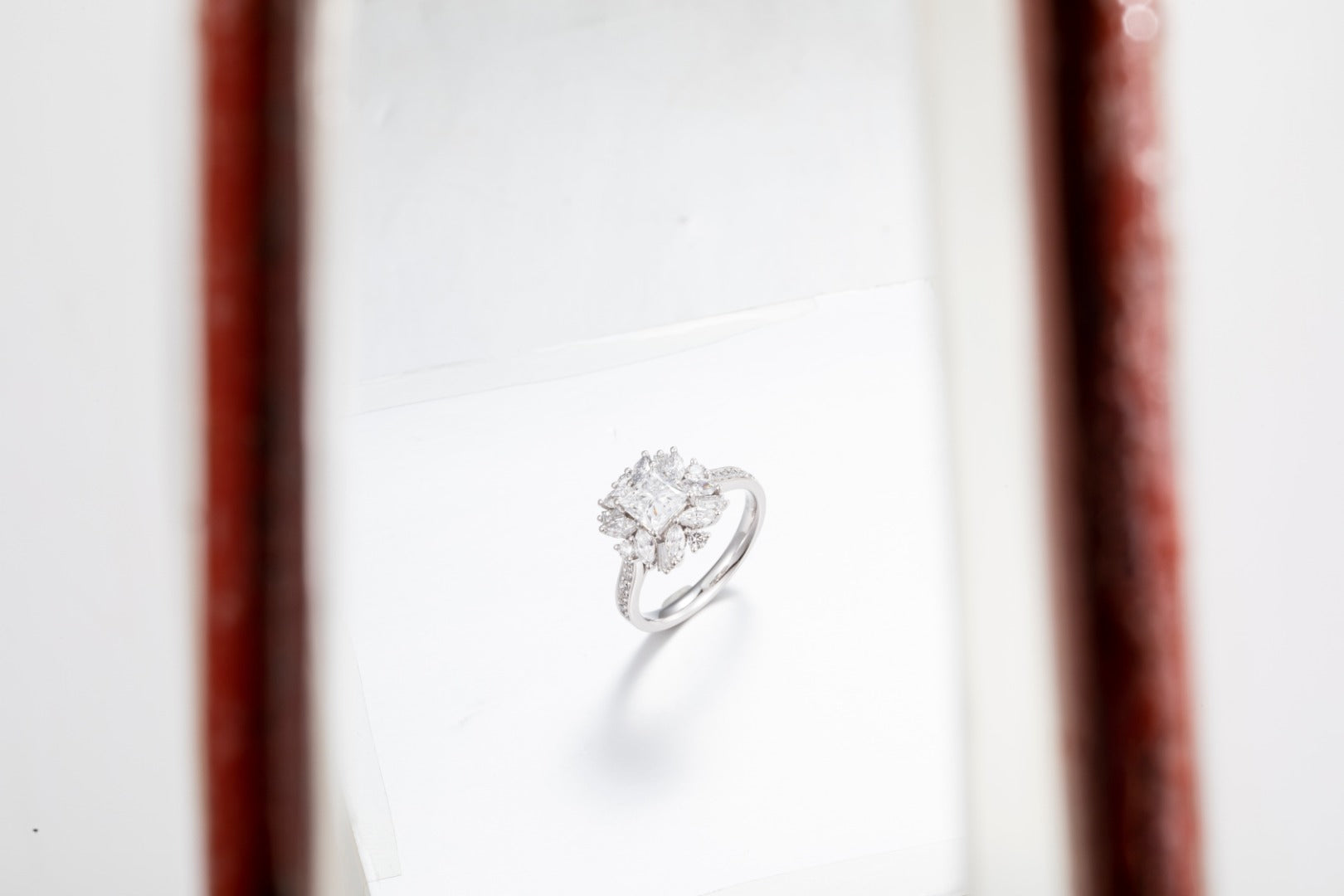 Serwa Jewellery | Floral Radiance – PT900 Lab-Grown Diamond Ring
