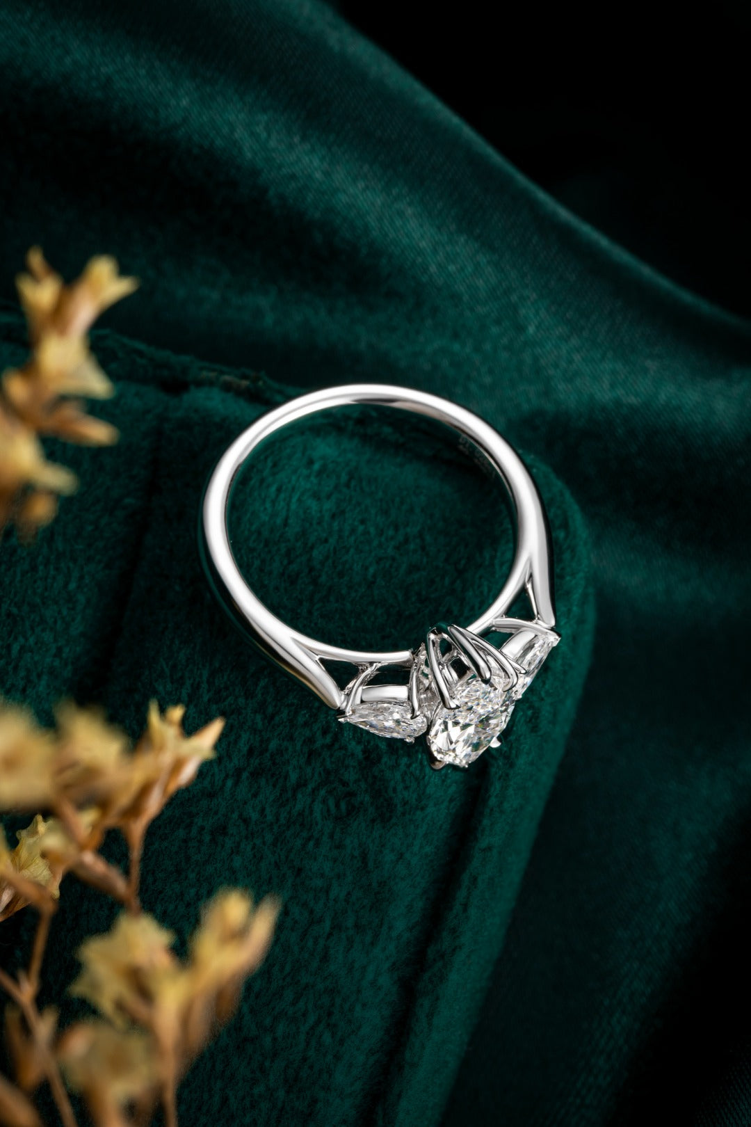 Serwa Jewellery | Trilliant Embrace – PT900 Lab-Grown Diamond Ring