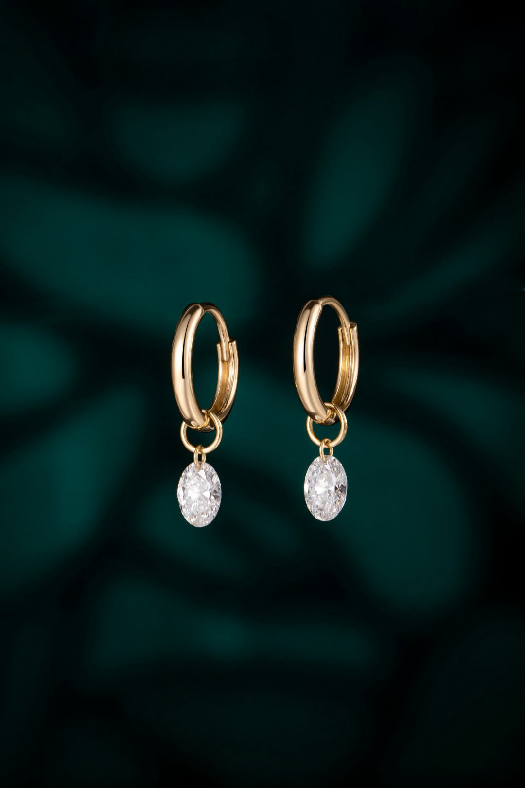 Serwa Jewellery | Luminous Drop – 14K Lab-Grown Diamond Hoop Earrings