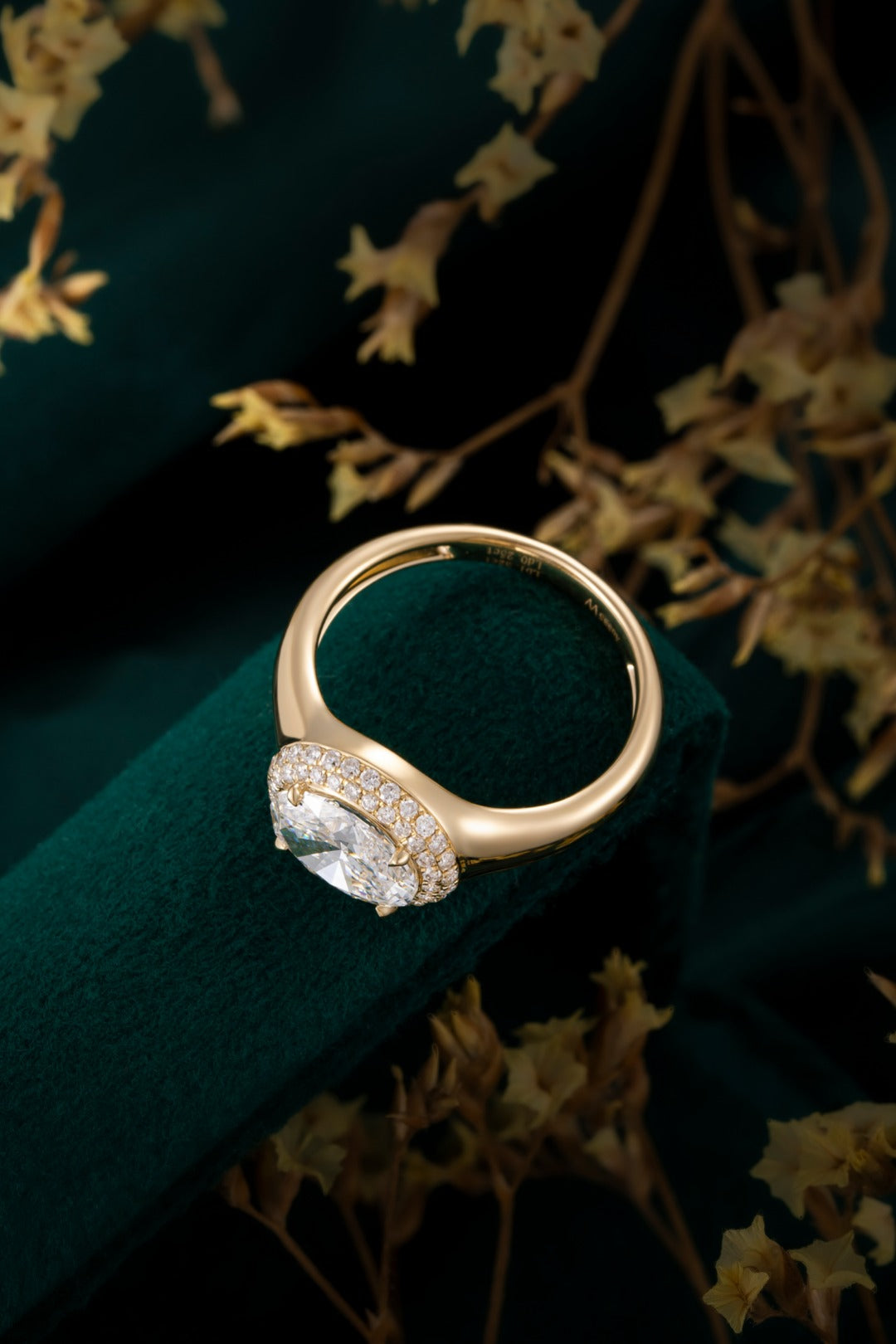 Serwa Jewellery | Oval Halo Grace – 14K Lab-Grown Diamond Ring