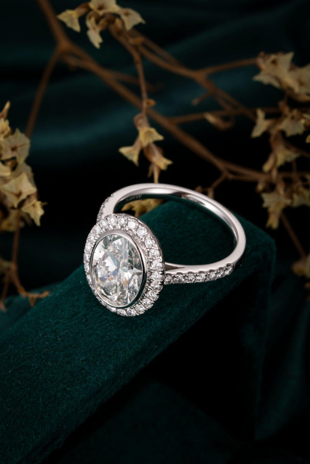 Serwa Jewellery | Halo Lumina – PT900 Lab-Grown Diamond Ring