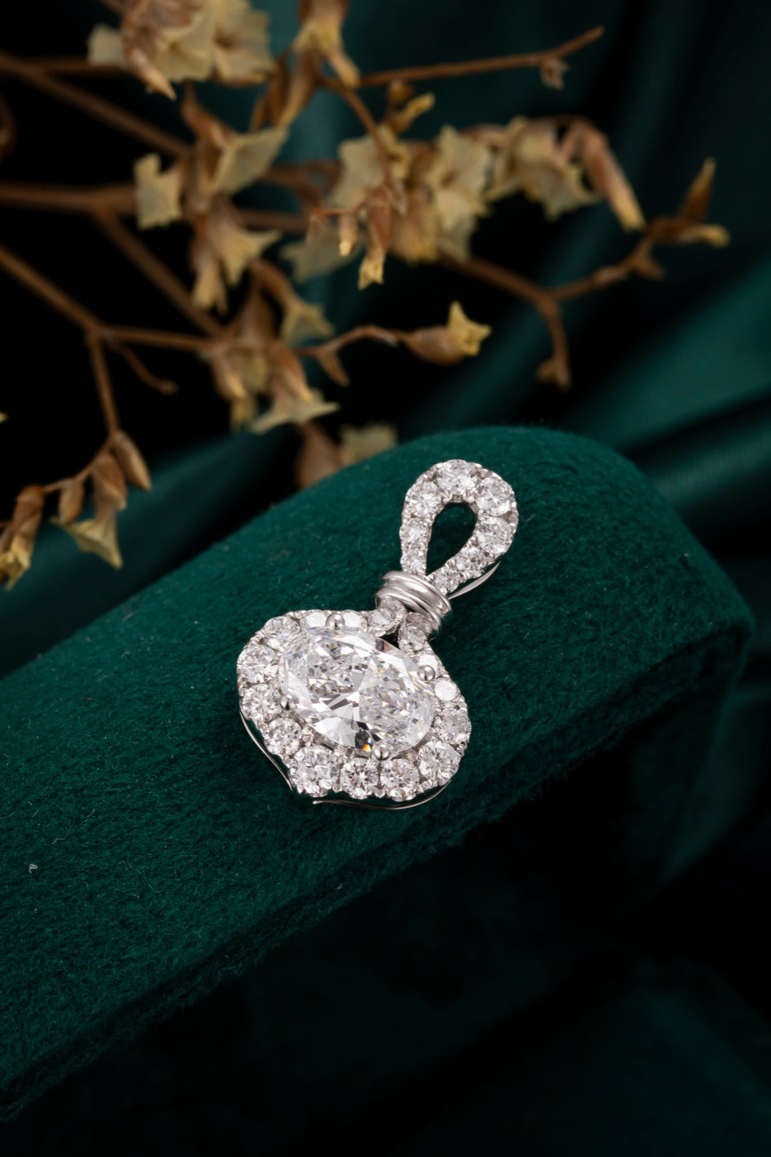 Serwa Jewellery | Halo Lab-Grown Diamond Pendant – PT900 Platinum