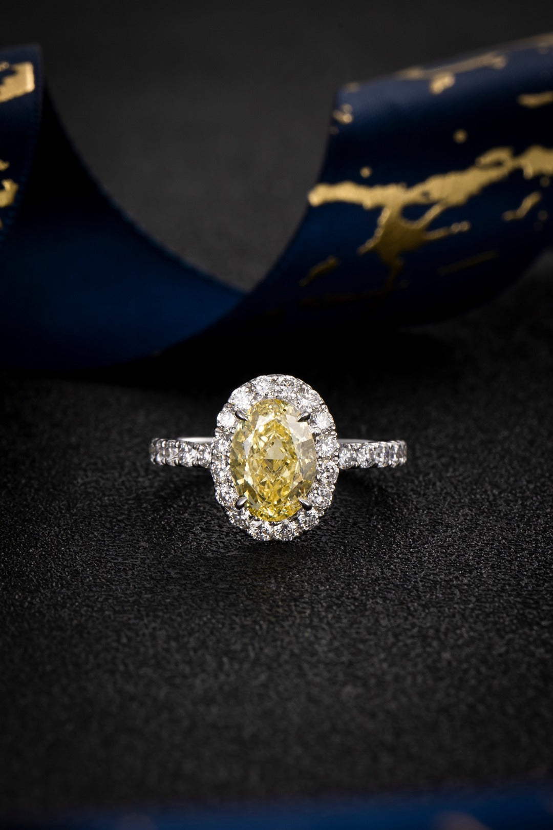 Serwa Jewellery | Golden Halo – PT900 Lab-Grown Yellow Diamond Ring