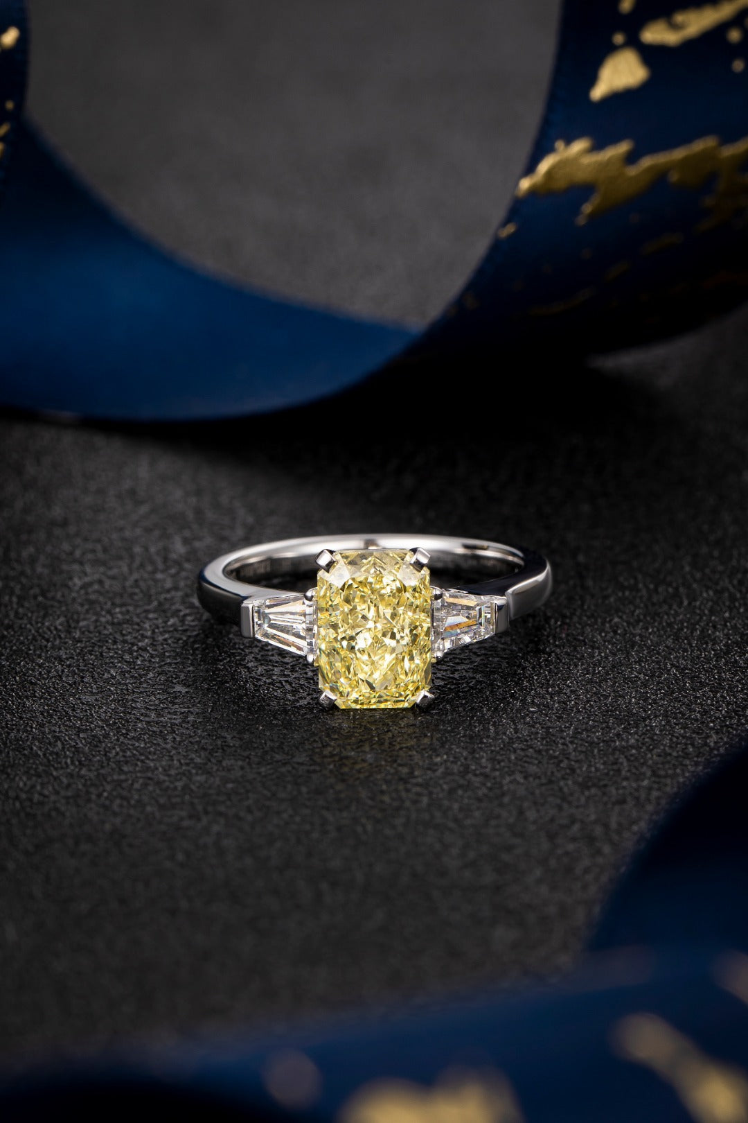 Serwa Jewellery | Golden Axis – PT900 Lab-Grown Yellow Diamond Ring