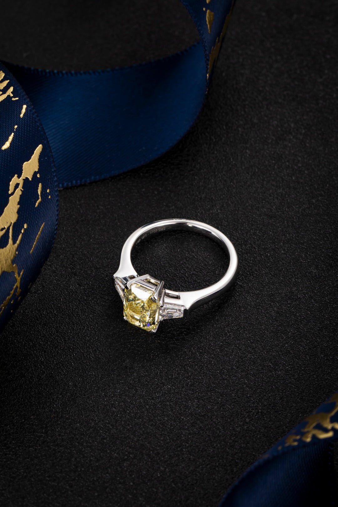 Serwa Jewellery | Golden Axis – PT900 Lab-Grown Yellow Diamond Ring
