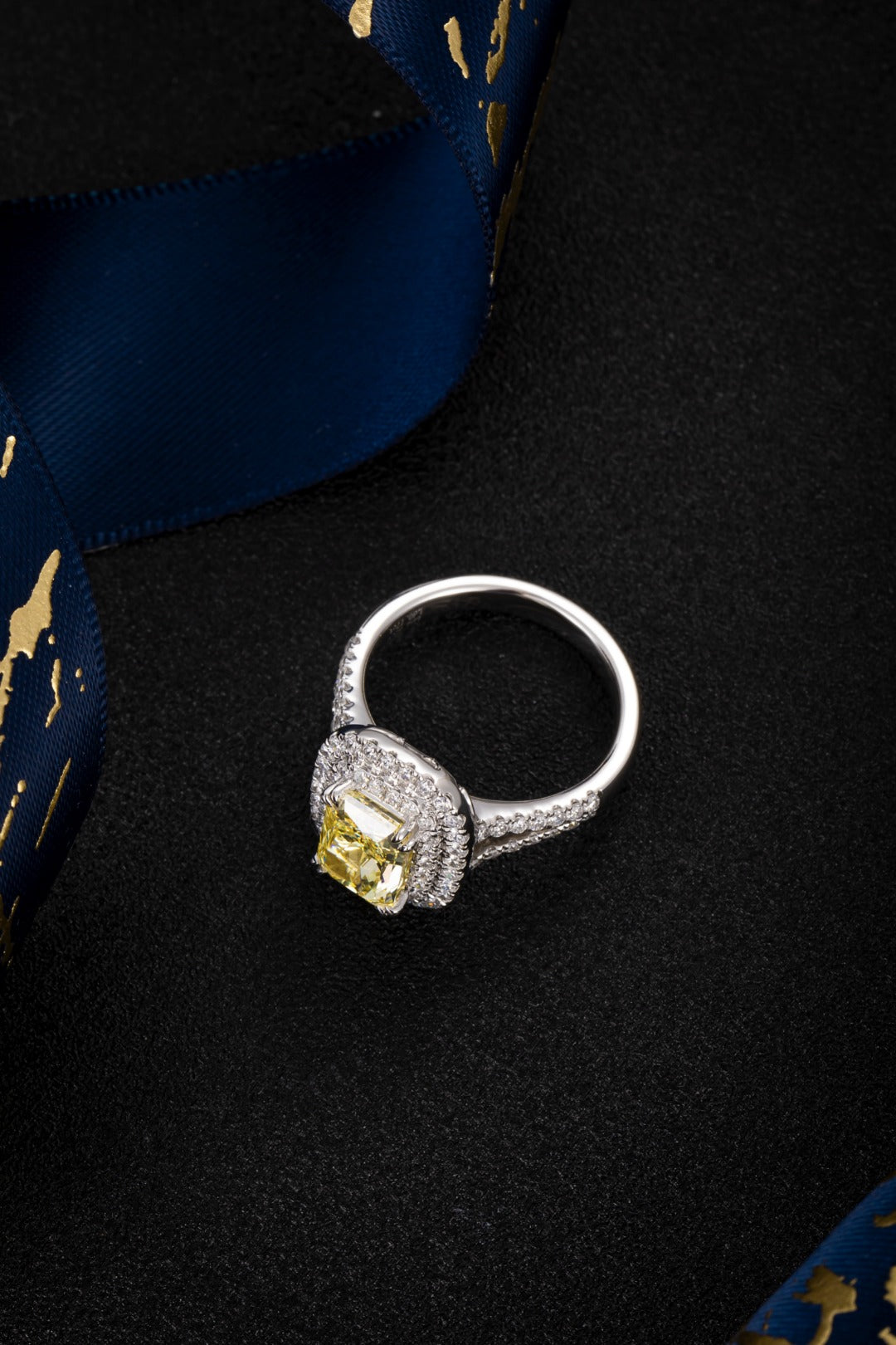 Serwa Jewellery | Golden Prestige – PT900 Lab-Grown Yellow Diamond Ring