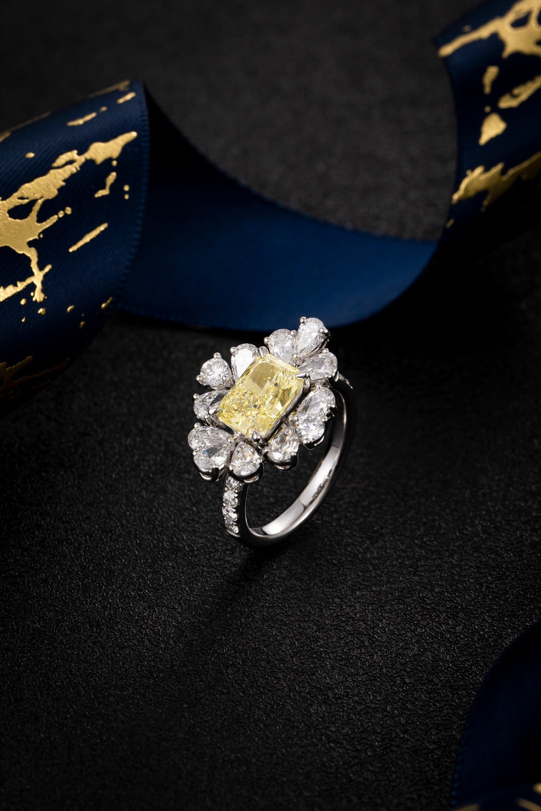 Serwa Jewellery | Golden Bloom – PT900 Lab-Grown Yellow Diamond Ring