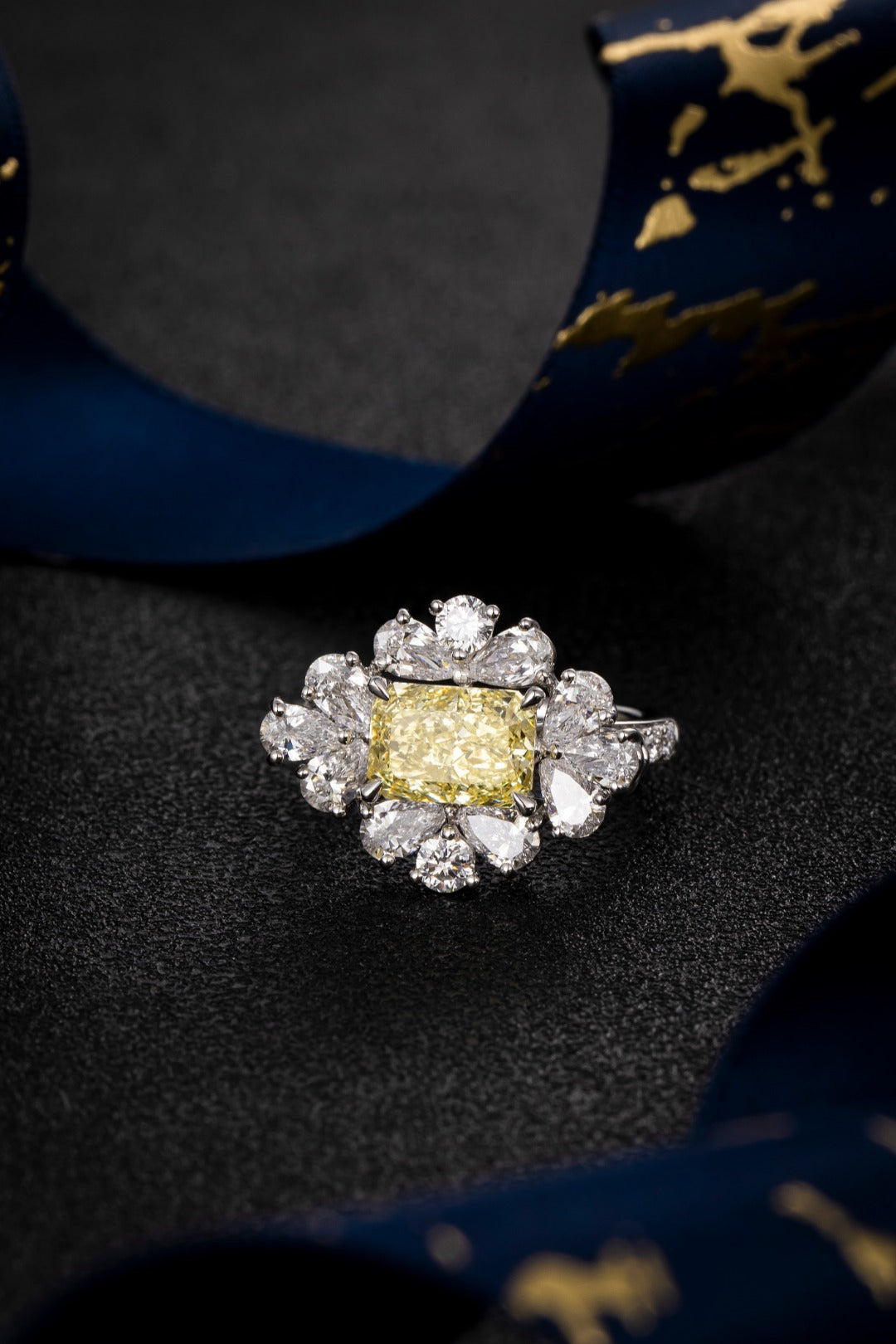 Serwa Jewellery | Golden Bloom – PT900 Lab-Grown Yellow Diamond Ring