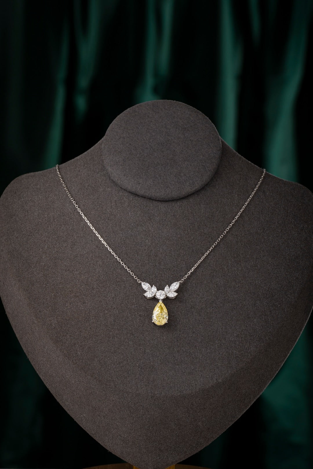 Serwa Jewellery | Golden Petal – PT950 Lab-Grown Yellow Diamond Necklace