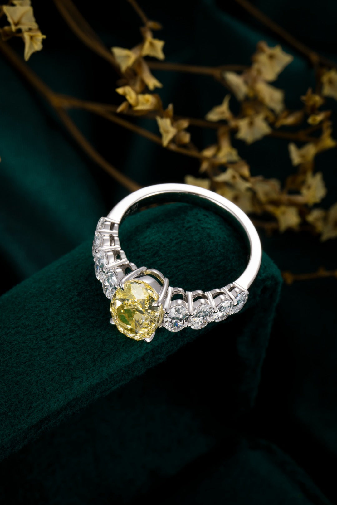 Serwa Jewellery | Golden Lineage – PT900 Lab-Grown Yellow Diamond Ring