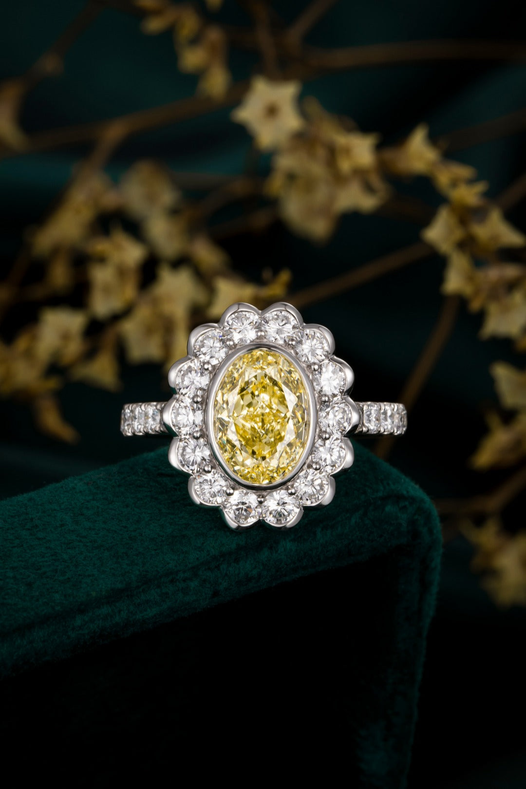 Serwa Jewellery | Golden Rosette – PT900 Lab-Grown Yellow Diamond Ring
